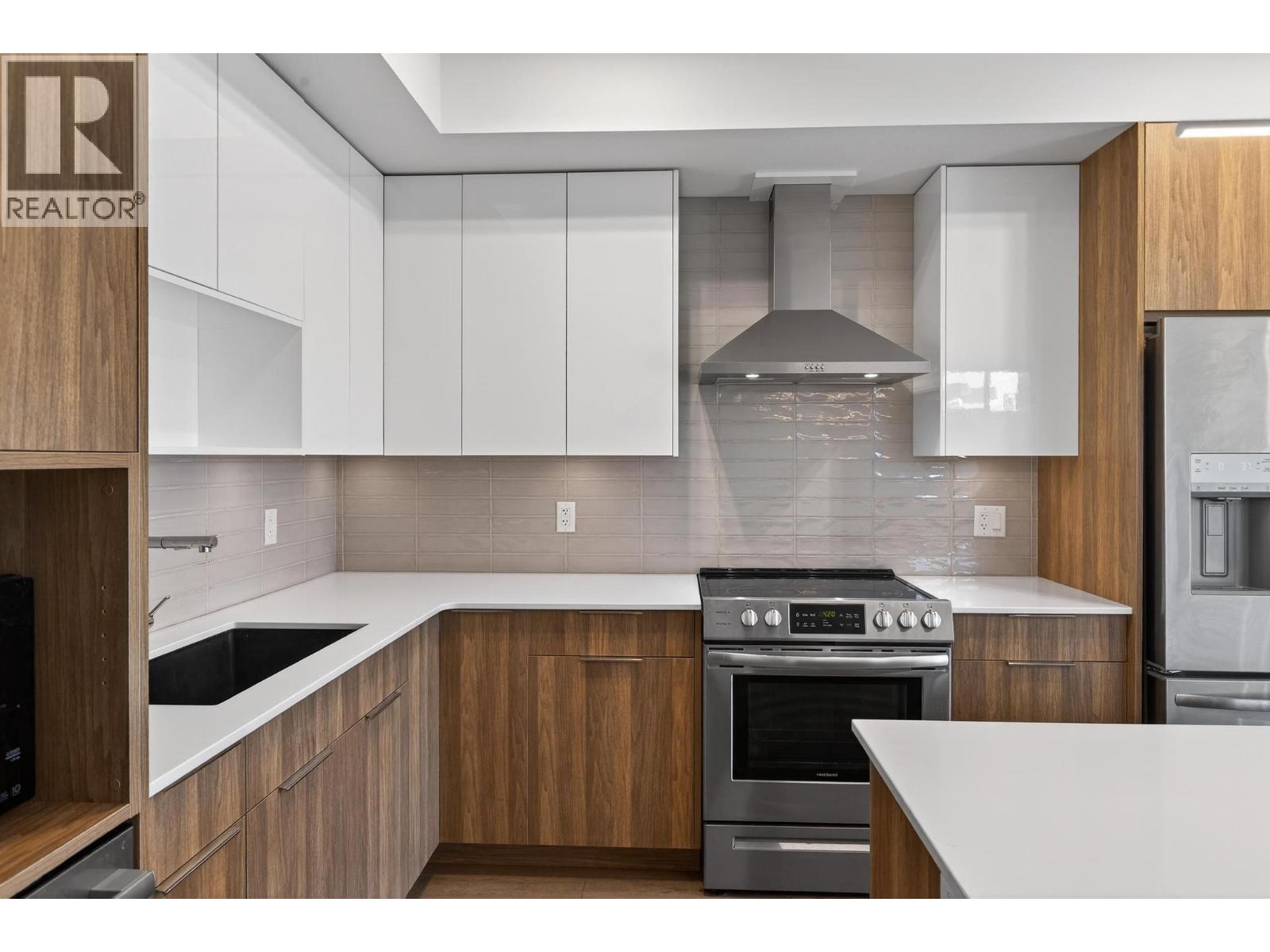 3642 Mission Springs Drive Unit# 302, Kelowna, British Columbia  V1W 0E1 - Photo 4 - 10381979