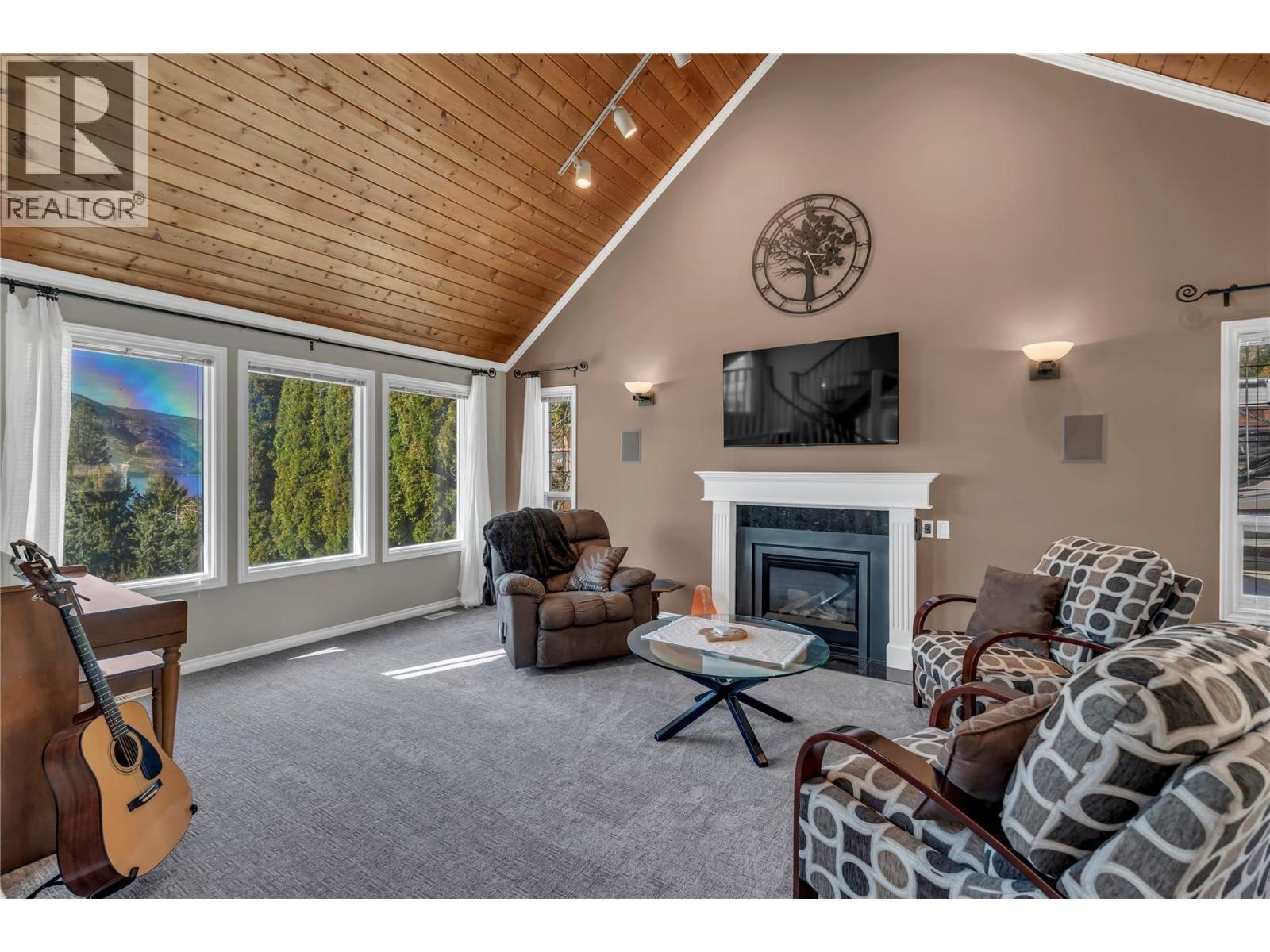 165 Highland Drive, Okanagan Falls, British Columbia  V0H 1R3 - Photo 5 - 10381463