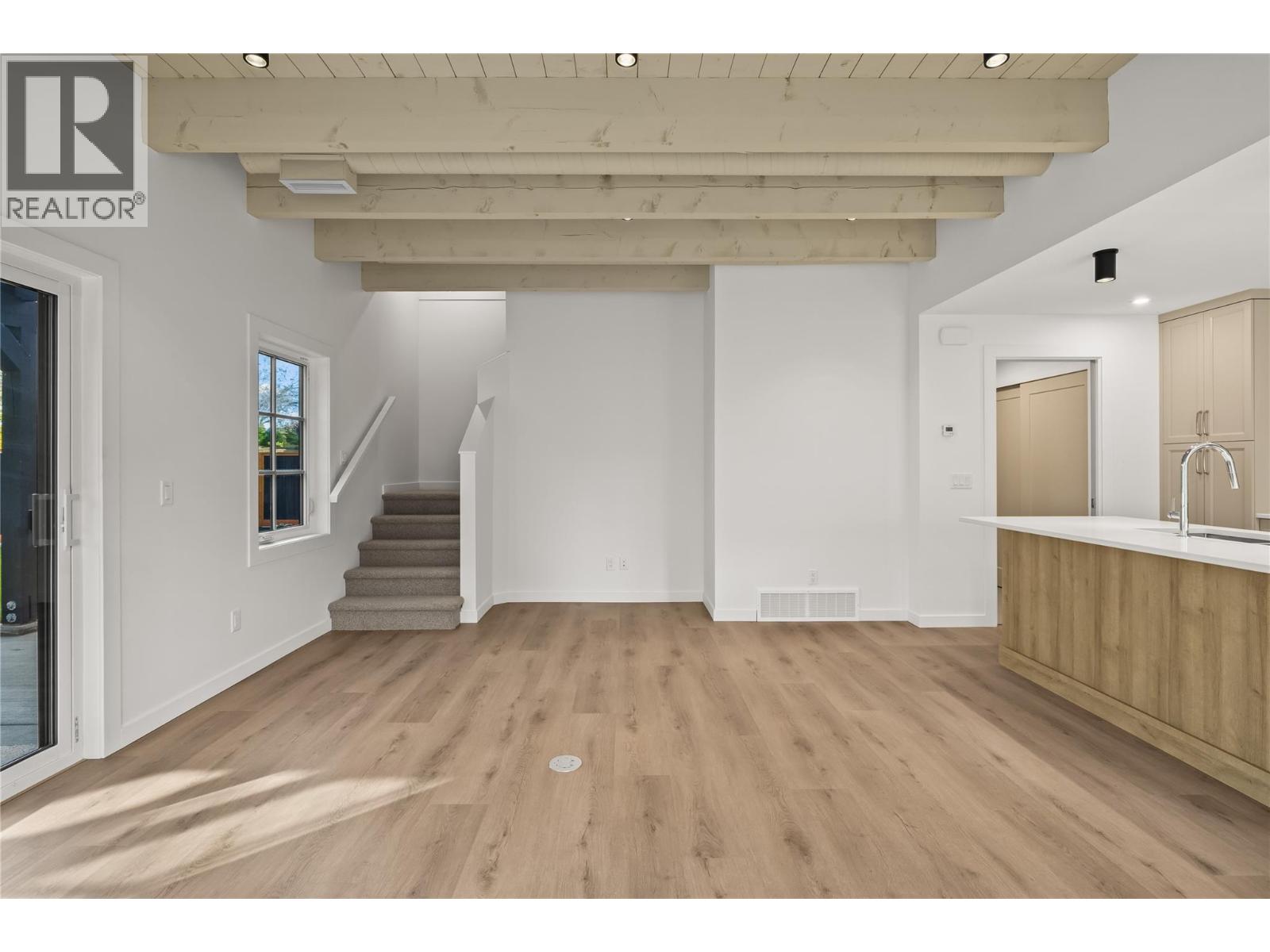 2957 Conlin Court Unit# 1, Kelowna, British Columbia  V1Y 7S7 - Photo 7 - 10383467