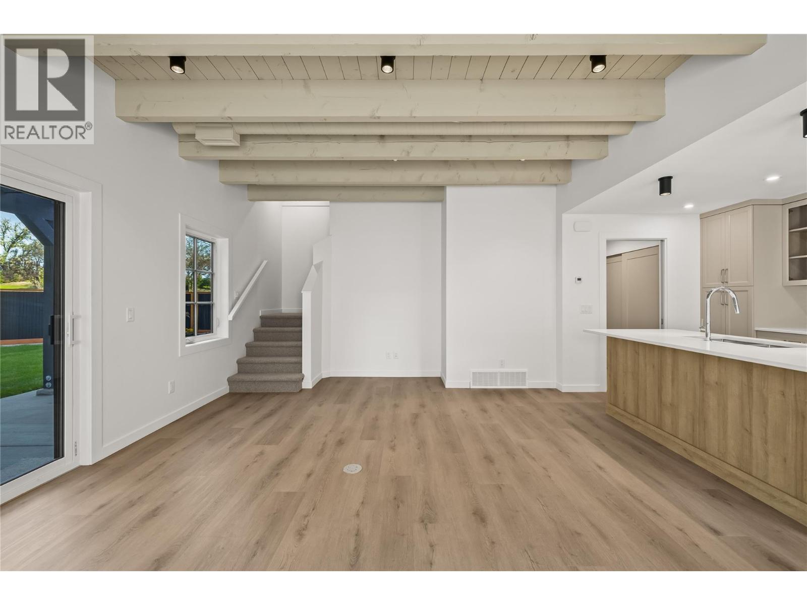 2957 Conlin Court Unit# 1, Kelowna, British Columbia  V1Y 7S7 - Photo 9 - 10383467