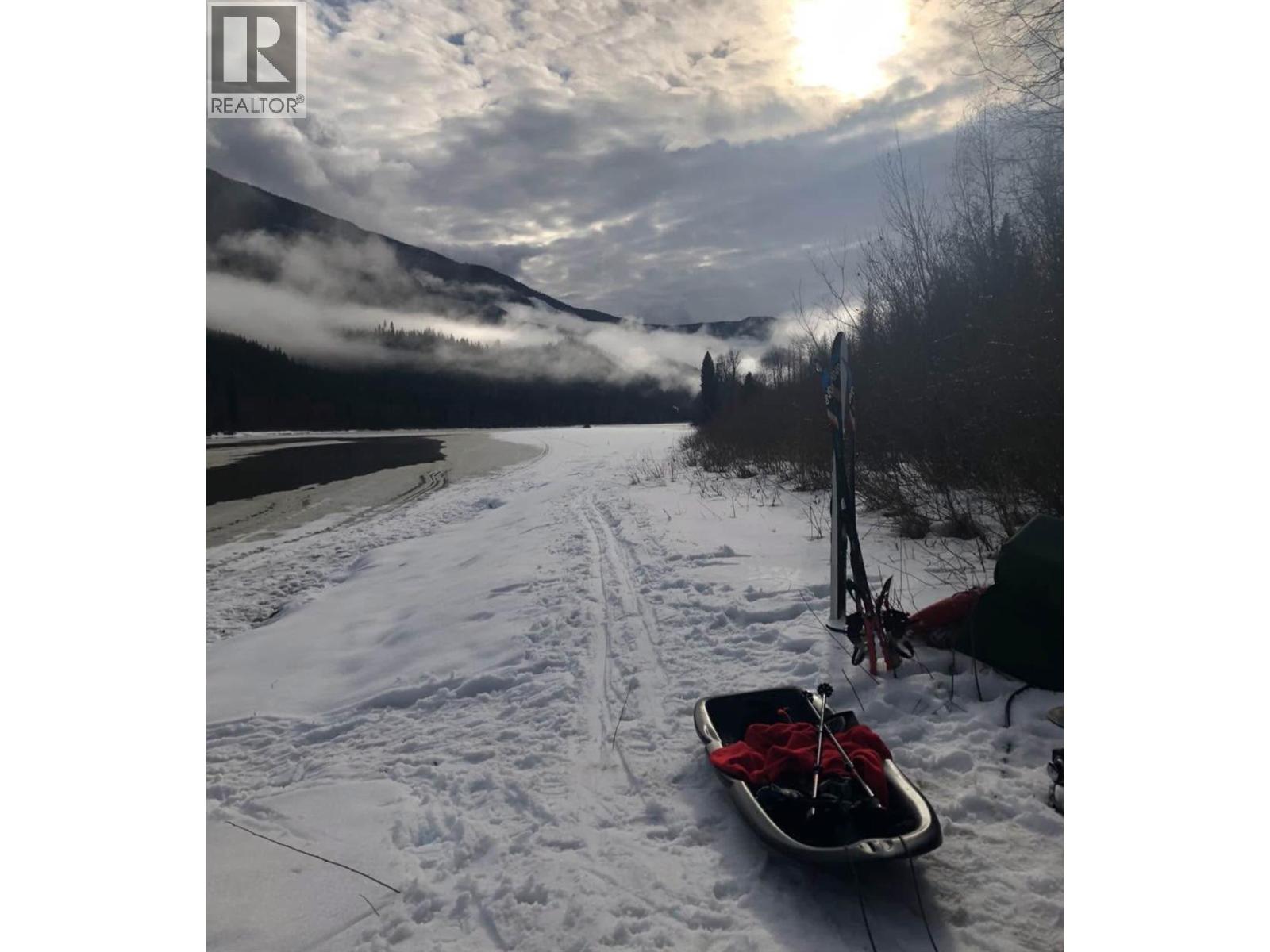 3782 River Drive, Blue River, British Columbia  V0E 1C0 - Photo 26 - 10383396