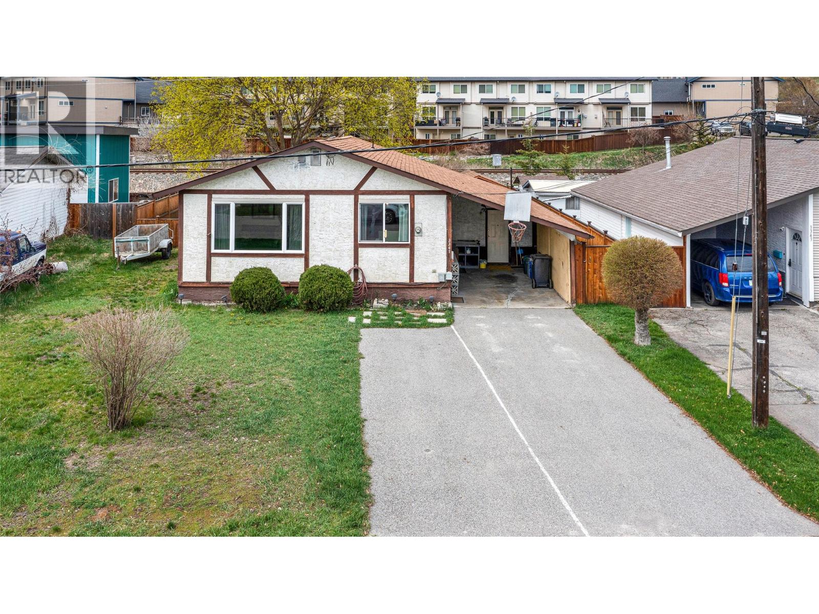 3341 Belaire Drive, Armstrong, British Columbia  V4Y 0K1 - Photo 1 - 10383004