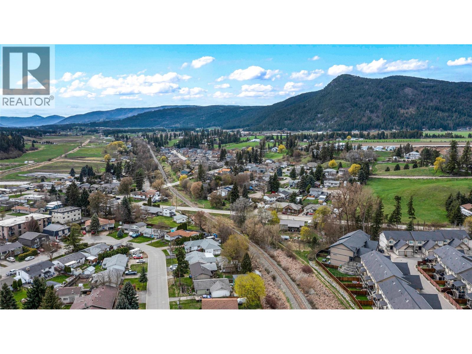 3341 Belaire Drive, Armstrong, British Columbia  V4Y 0K1 - Photo 28 - 10383004