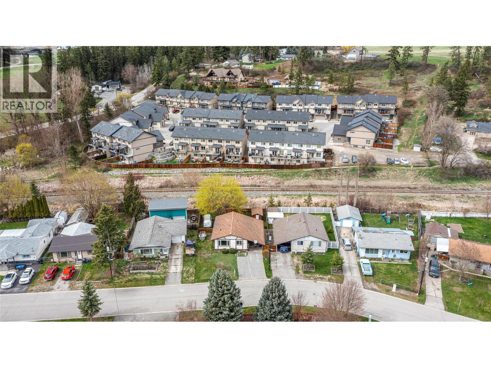 3341 Belaire Drive, Armstrong, British Columbia  V4Y 0K1 - Photo 29 - 10383004