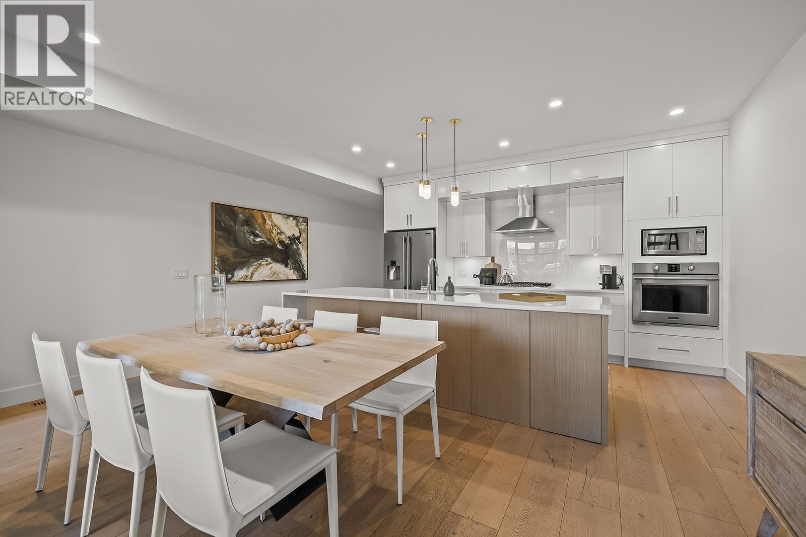 994 Guisachan Road, Kelowna, British Columbia  V1Y 9W8 - Photo 2 - 10380370