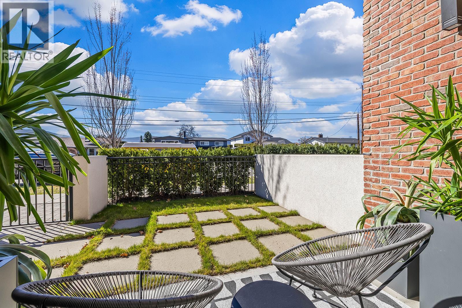 994 Guisachan Road, Kelowna, British Columbia  V1Y 9W8 - Photo 32 - 10380370