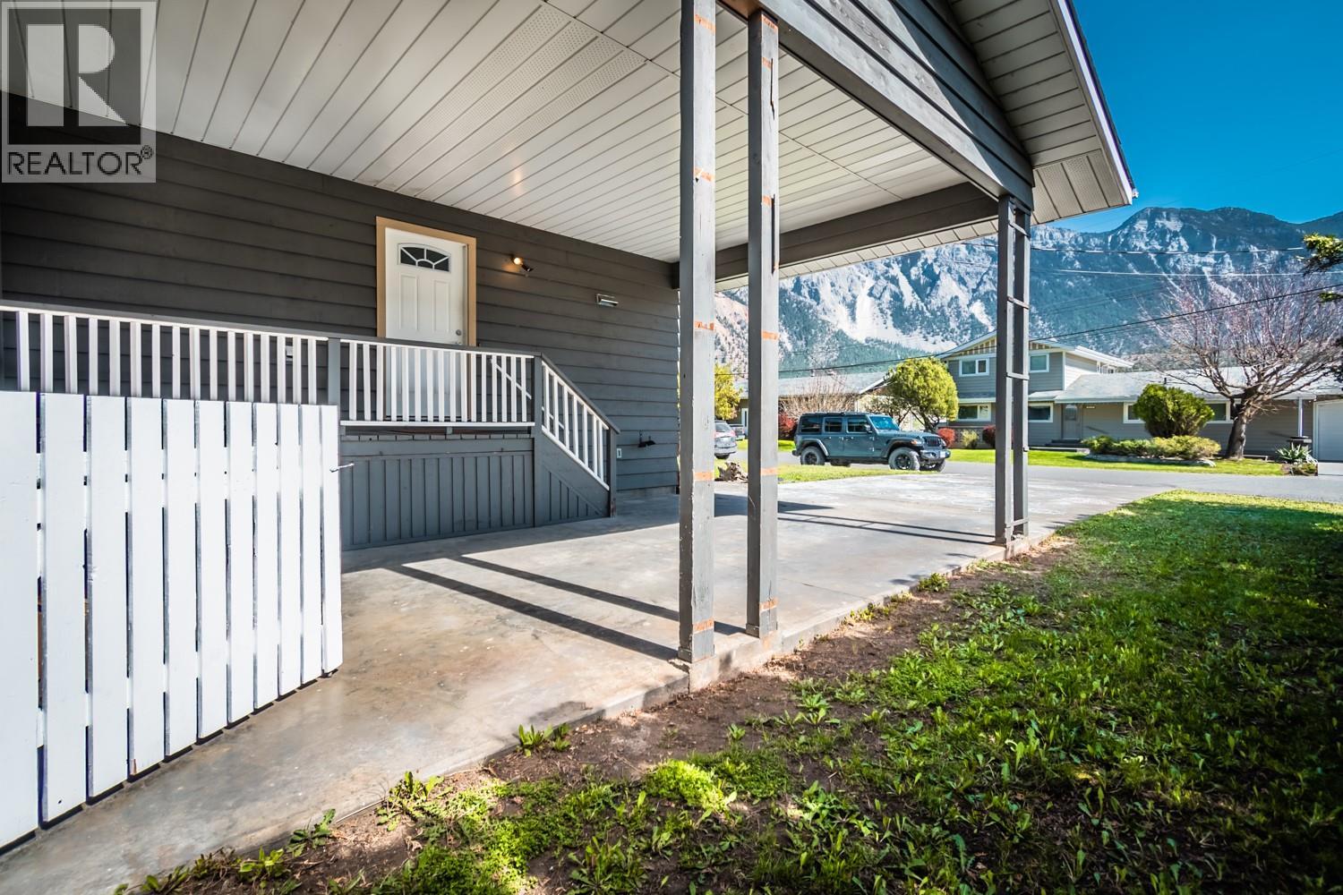 819 Orchard Drive, Lillooet, British Columbia  V0K 1V0 - Photo 8 - 10383449