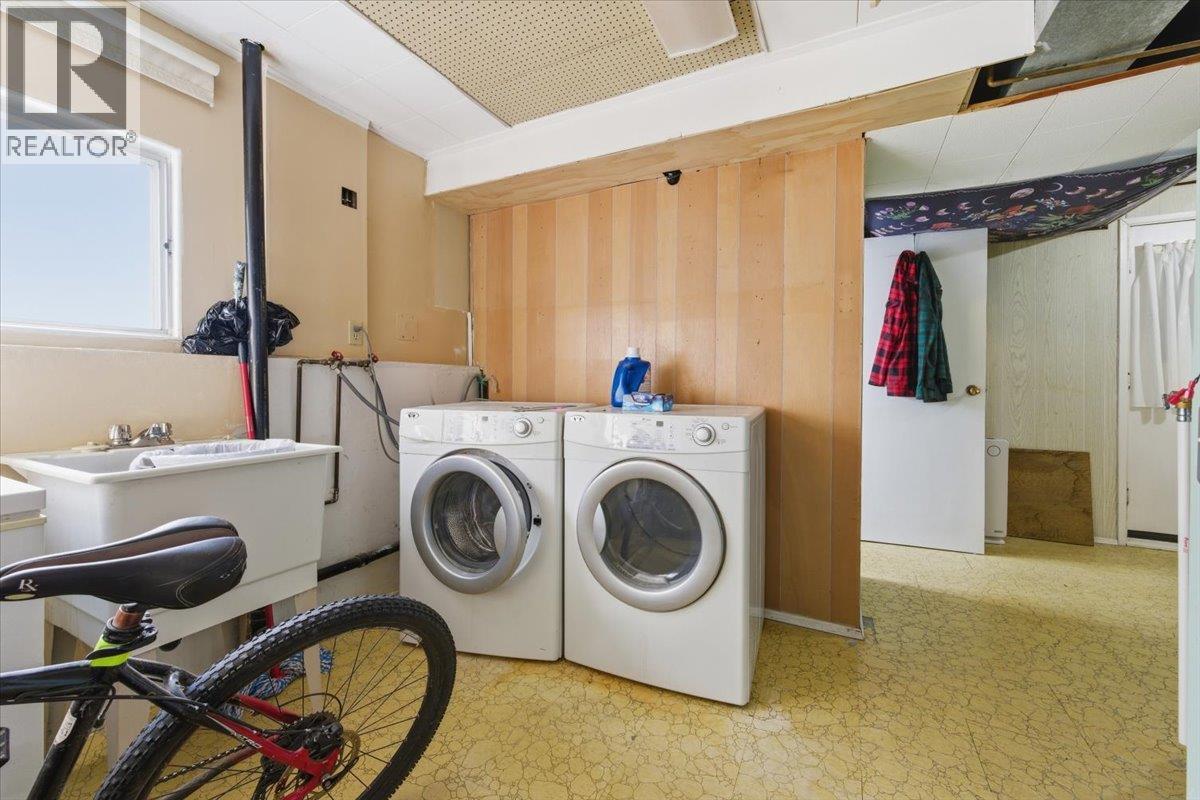 2002 21 Avenue, Vernon, British Columbia  V1T 7B9 - Photo 16 - 10383385