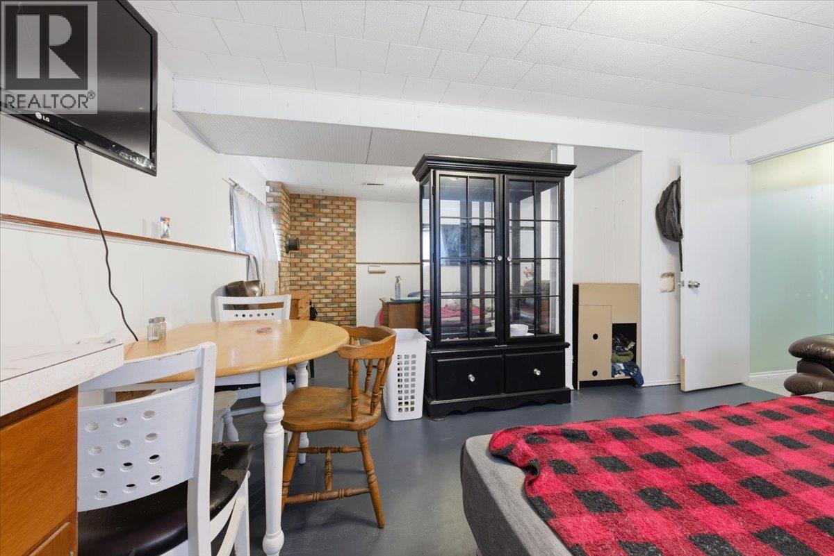 2002 21 Avenue, Vernon, British Columbia  V1T 7B9 - Photo 19 - 10383385