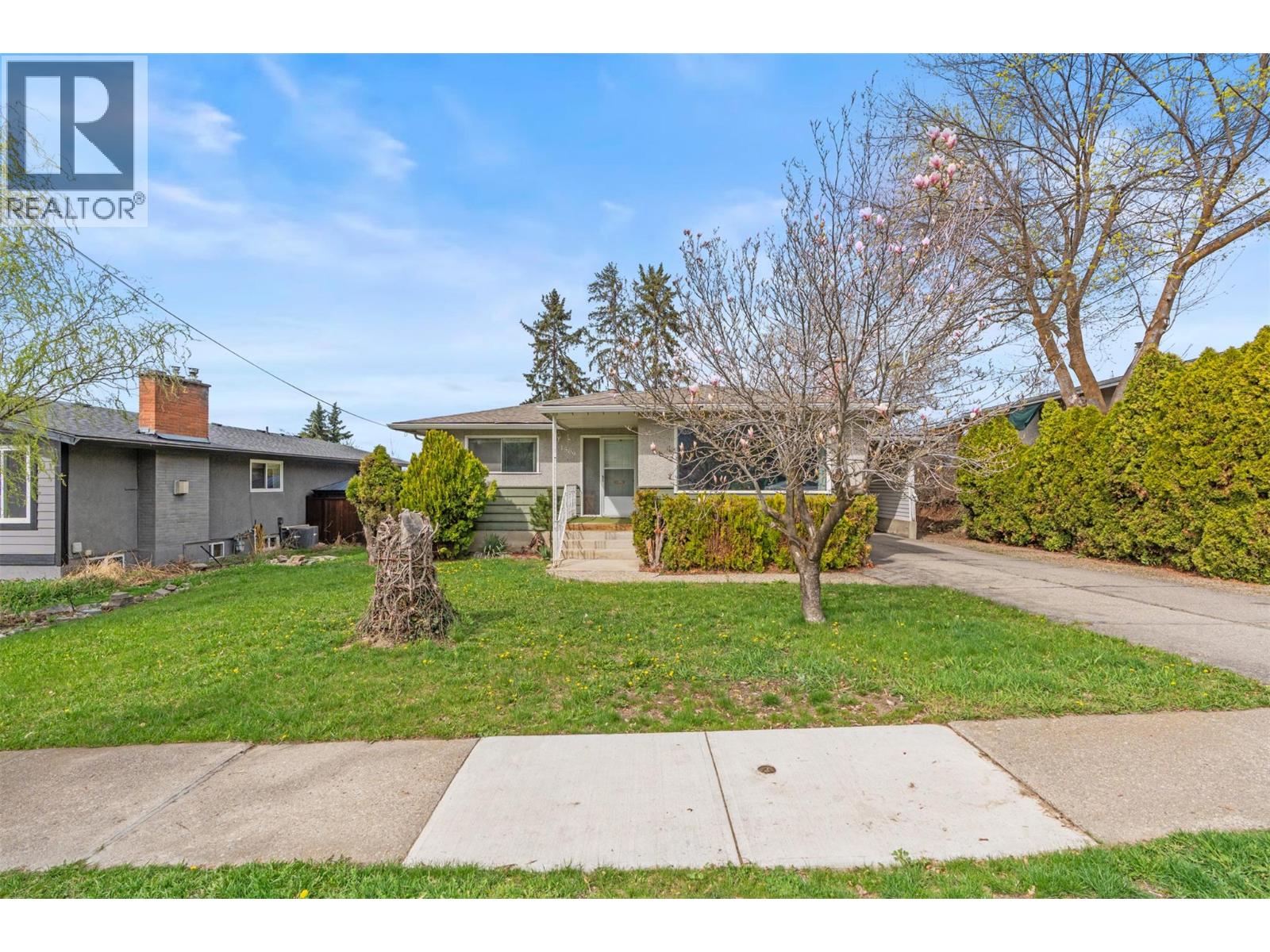 1509 37 Avenue, Vernon, British Columbia  V1T 2W4 - Photo 4 - 10380841