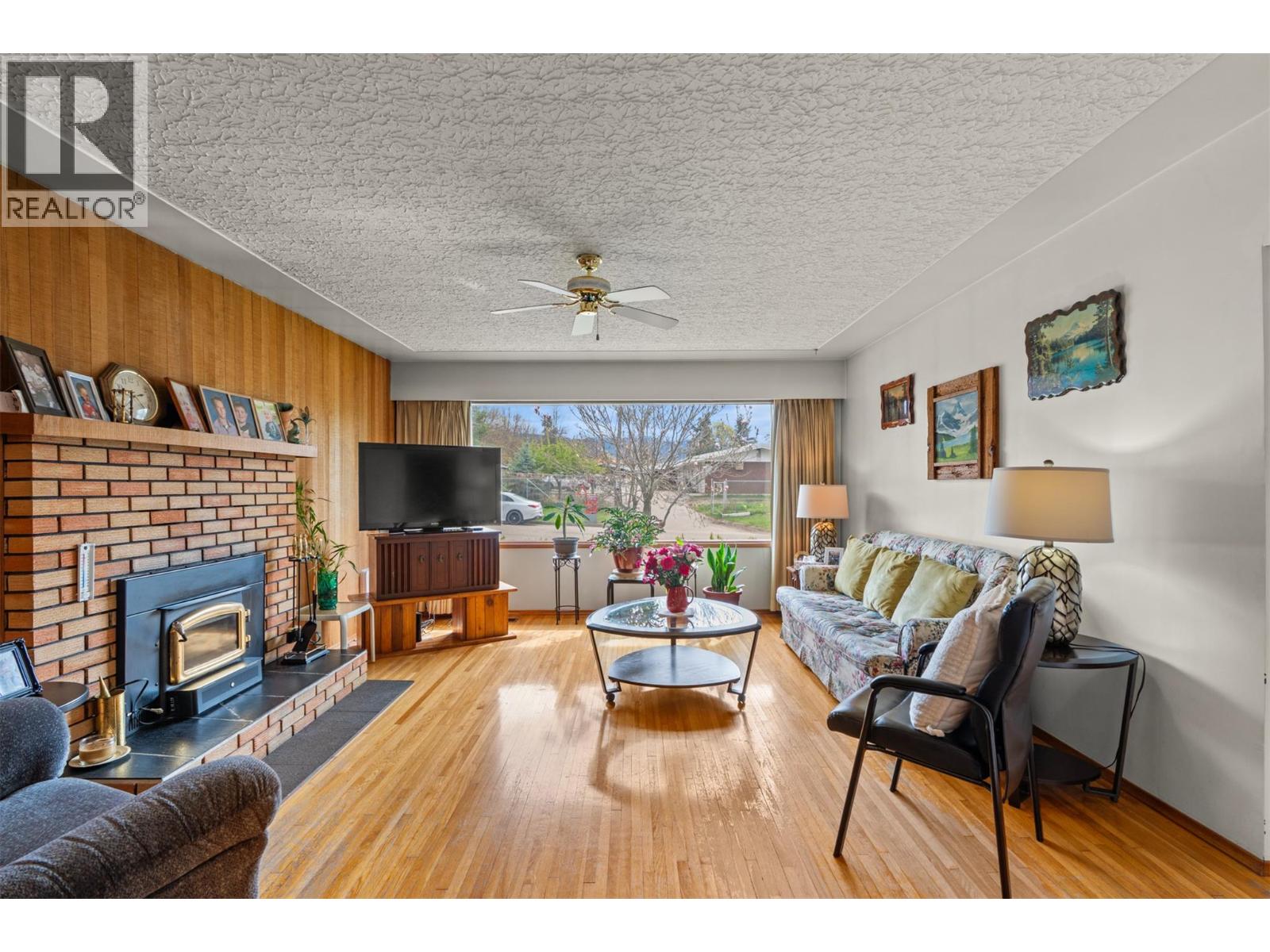 1509 37 Avenue, Vernon, British Columbia  V1T 2W4 - Photo 8 - 10380841