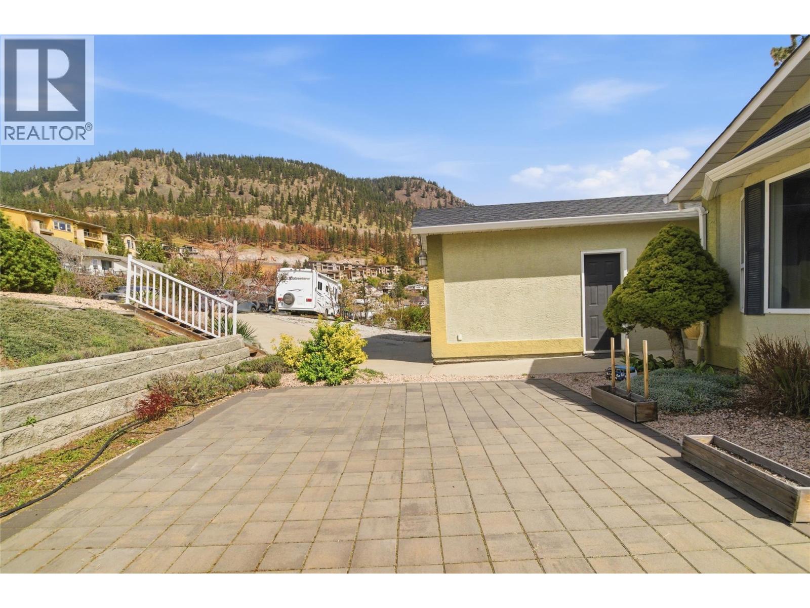 5245 Sutherland Road, Peachland, British Columbia  V0H 1X2 - Photo 6 - 10383585