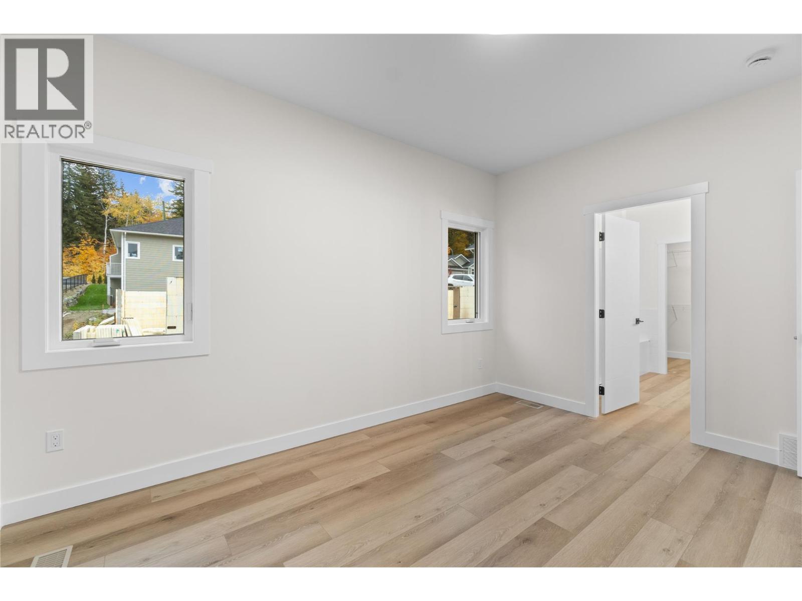 231 20 Street Ne Unit# 10, Salmon Arm, British Columbia  V1E 2Z7 - Photo 11 - 10383573