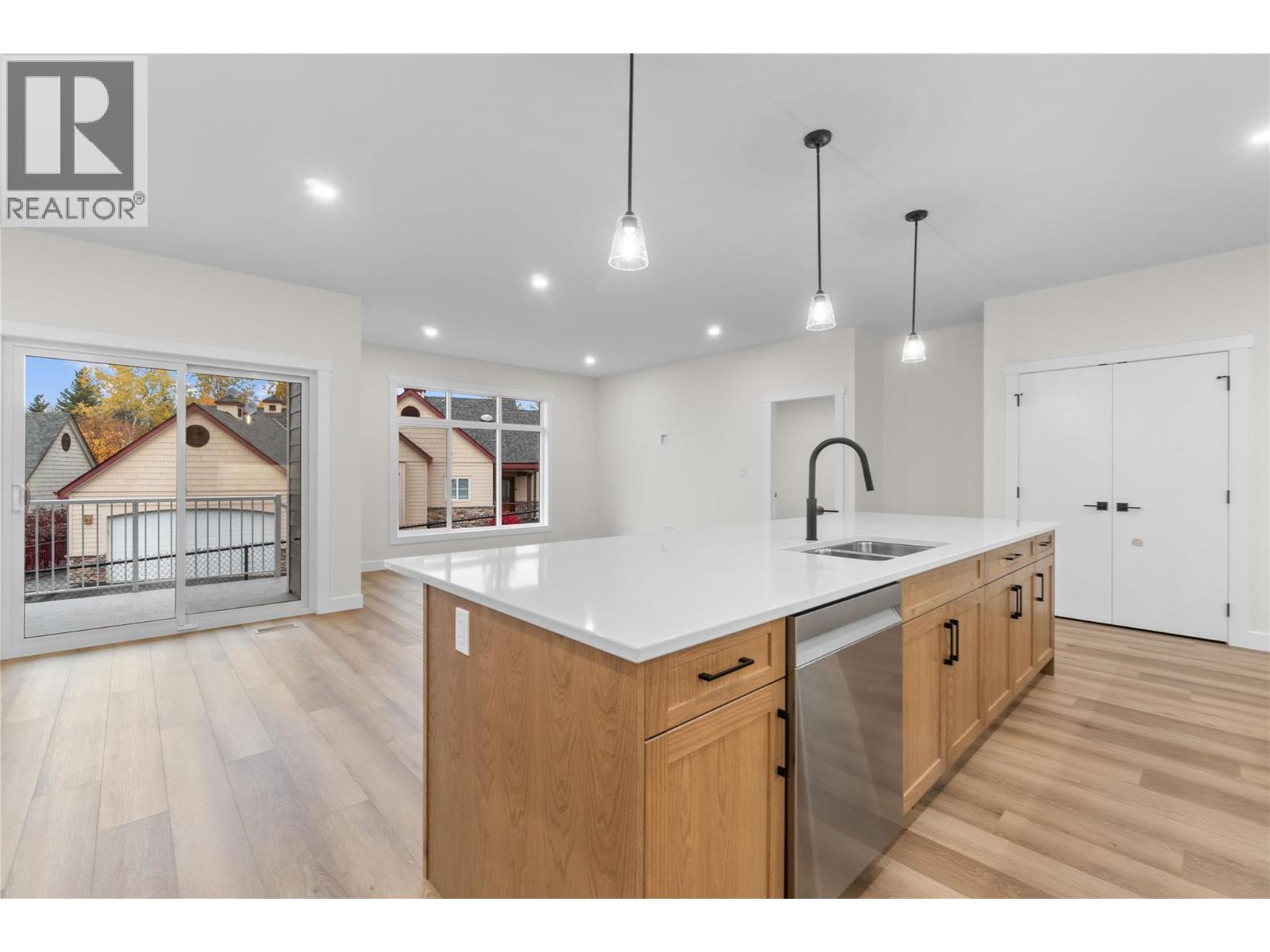 231 20 Street Ne Unit# 10, Salmon Arm, British Columbia  V1E 2Z7 - Photo 19 - 10383573