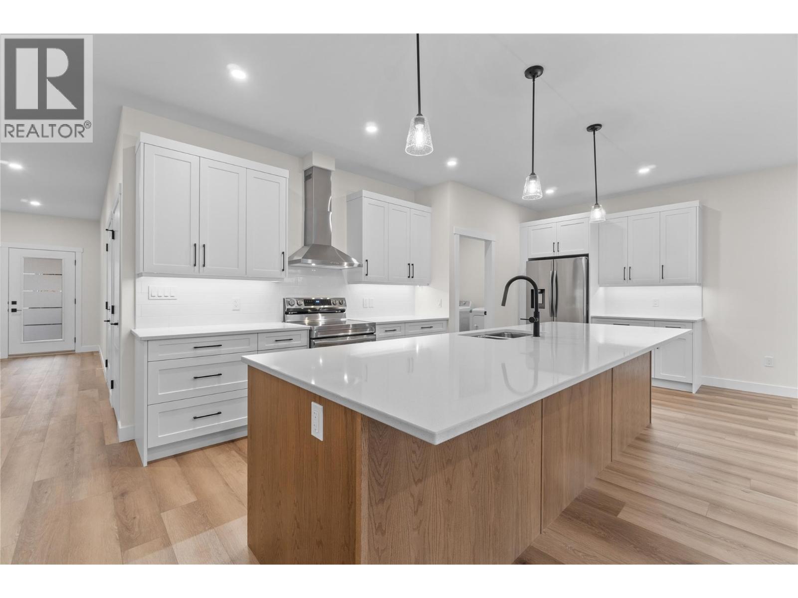 231 20 Street Ne Unit# 10, Salmon Arm, British Columbia  V1E 2Z7 - Photo 27 - 10383573