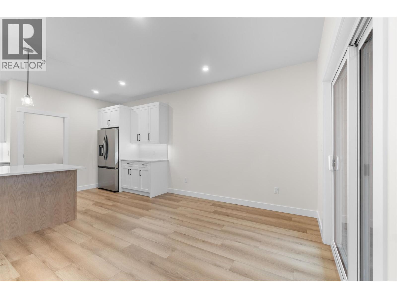 231 20 Street Ne Unit# 10, Salmon Arm, British Columbia  V1E 2Z7 - Photo 30 - 10383573