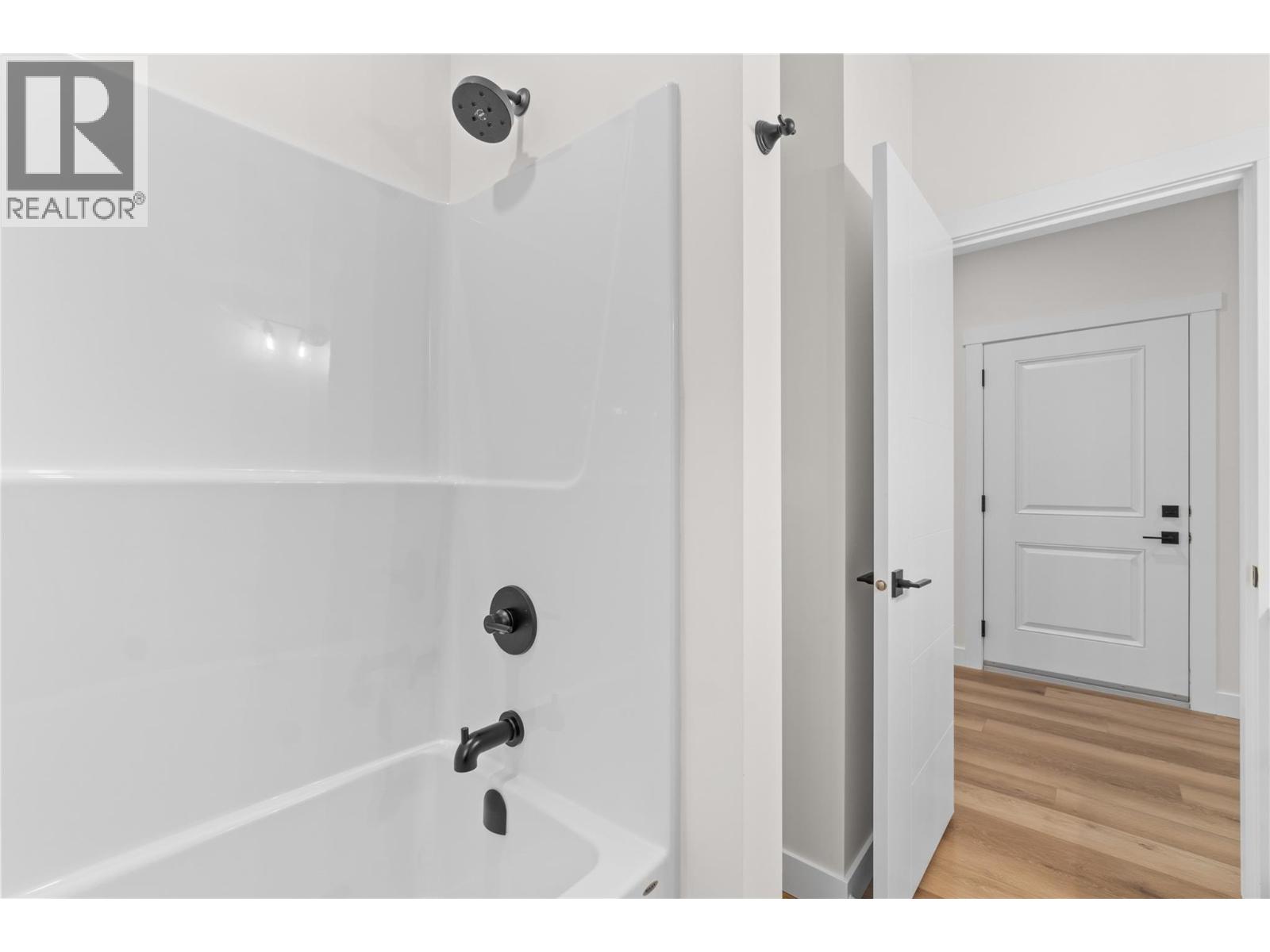 231 20 Street Ne Unit# 10, Salmon Arm, British Columbia  V1E 2Z7 - Photo 44 - 10383573