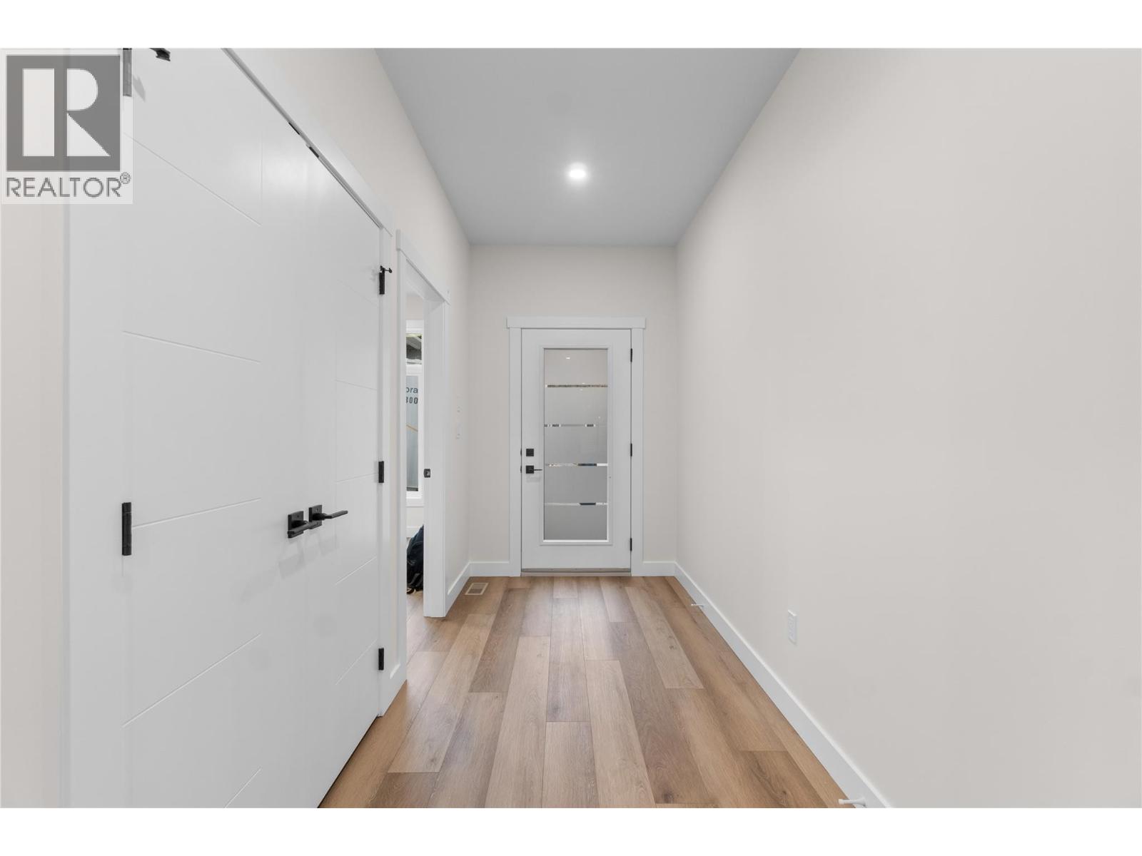 231 20 Street Ne Unit# 10, Salmon Arm, British Columbia  V1E 2Z7 - Photo 45 - 10383573