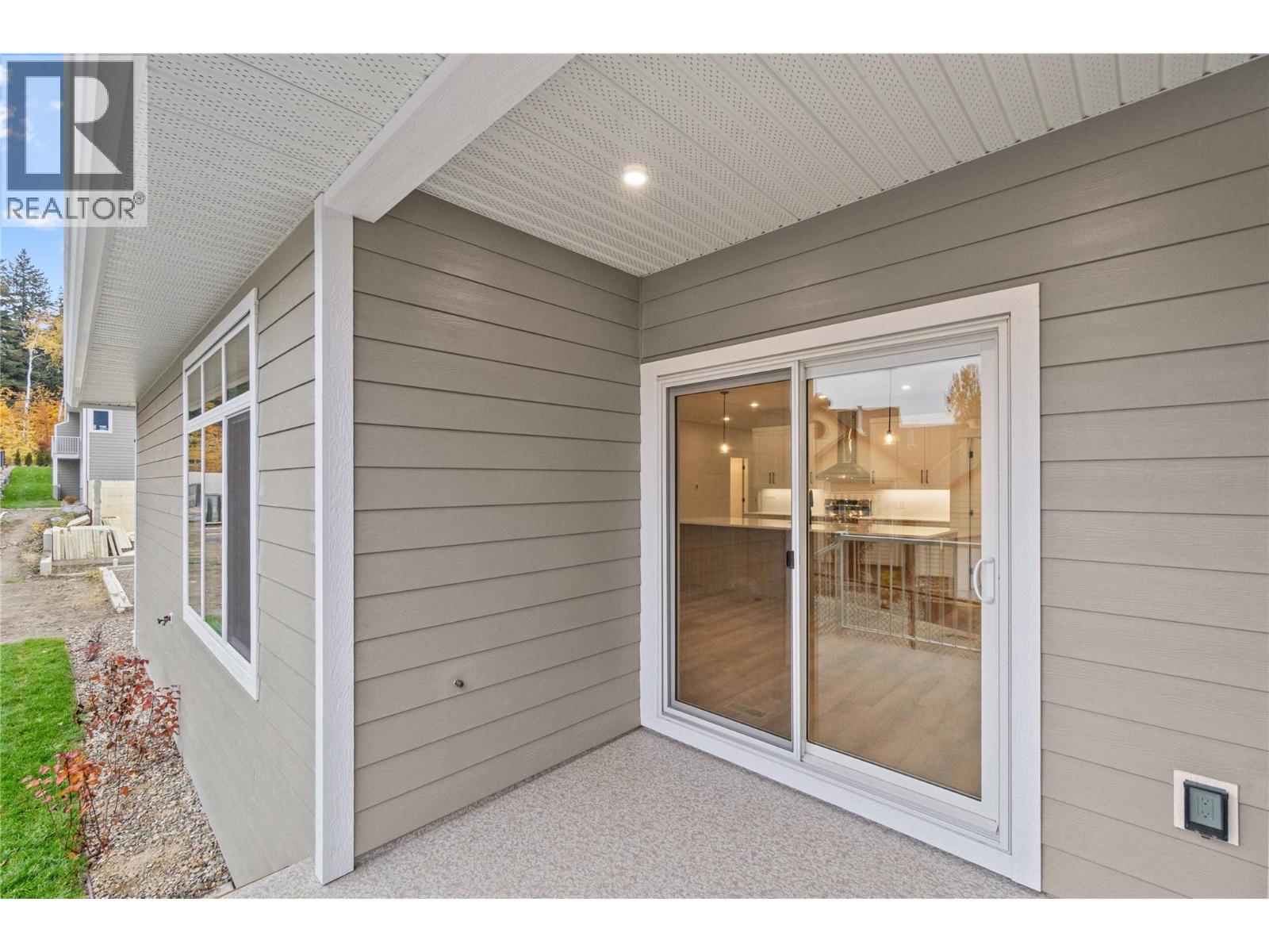 231 20 Street Ne Unit# 10, Salmon Arm, British Columbia  V1E 2Z7 - Photo 64 - 10383573