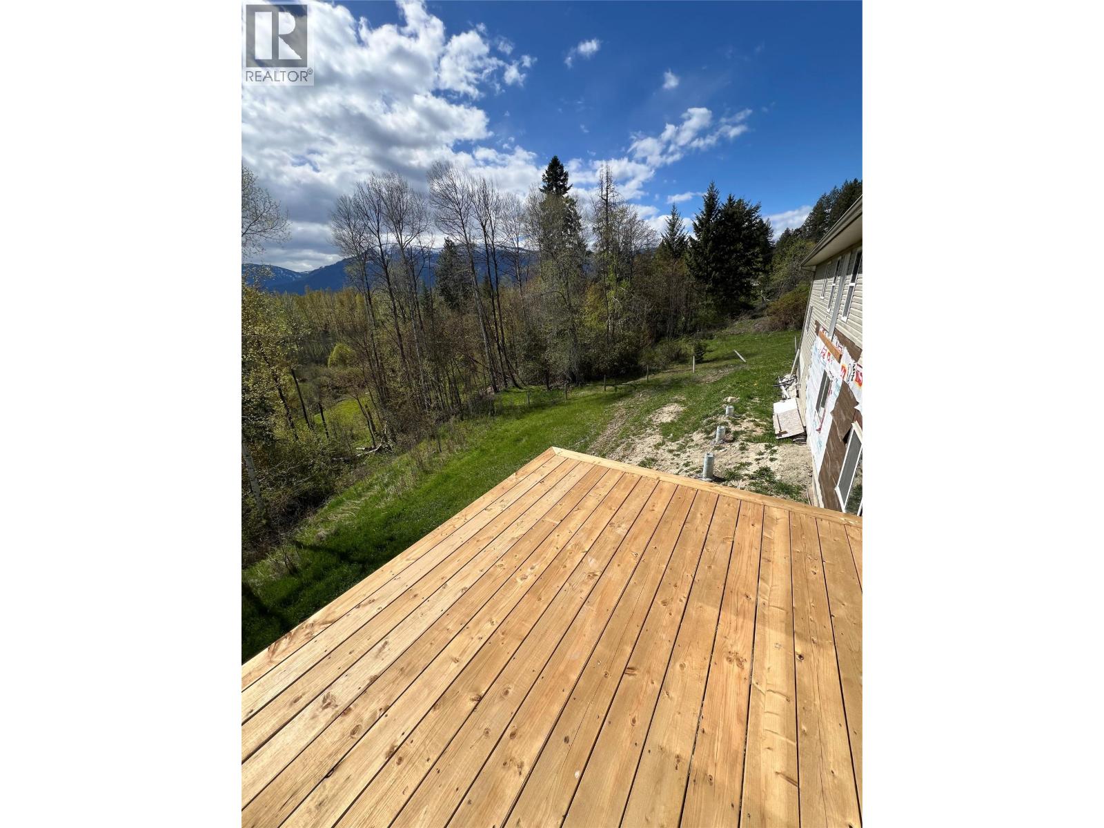 5423 3a Highway, Wynndel, British Columbia  V0B 2N0 - Photo 5 - 10383134