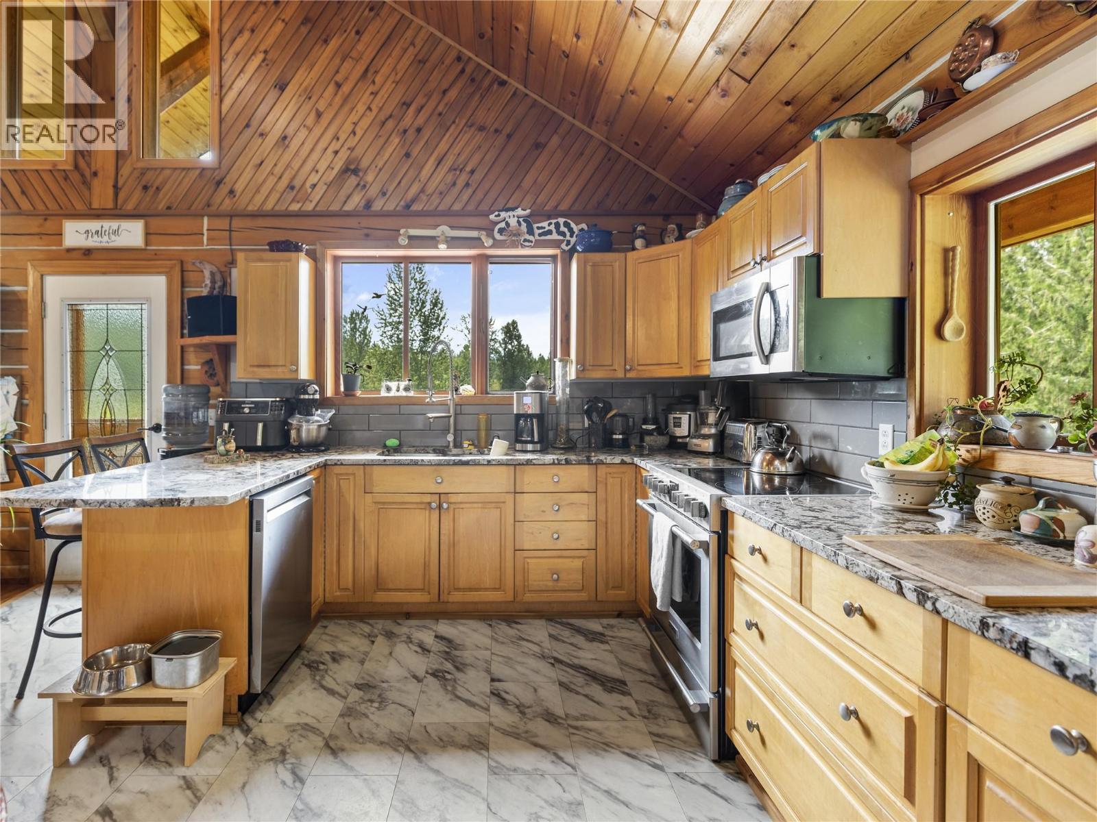 6177 Trout Creek Road, Clearwater, British Columbia  V0E 1N1 - Photo 6 - 10383549