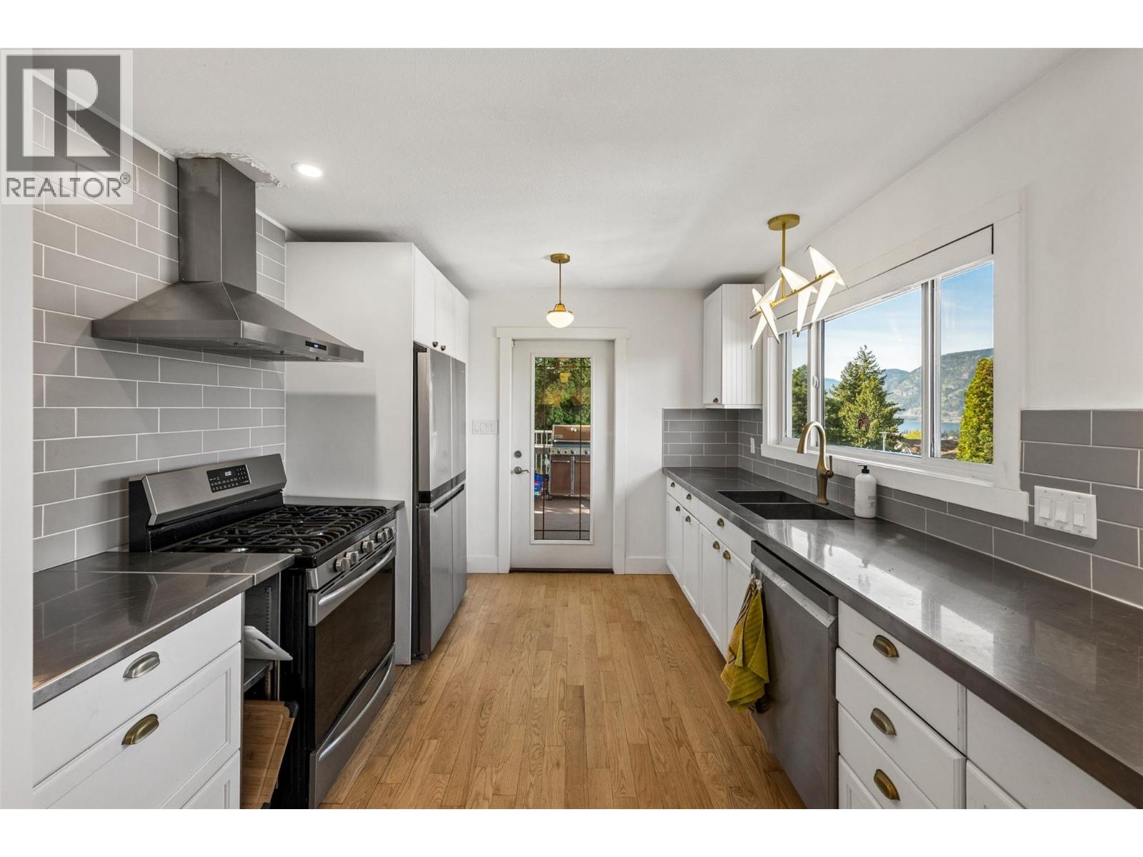 162 Dartmouth Place, Penticton, British Columbia  V2A 7S4 - Photo 27 - 10383589