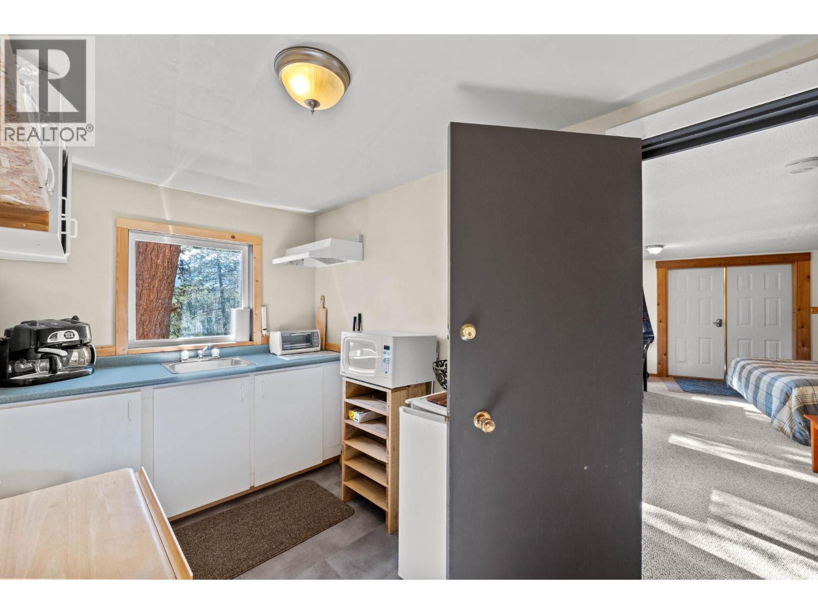 2486 Heffley-Louis Creek Road, Kamloops, British Columbia  V0E 1Z0 - Photo 29 - 10383480