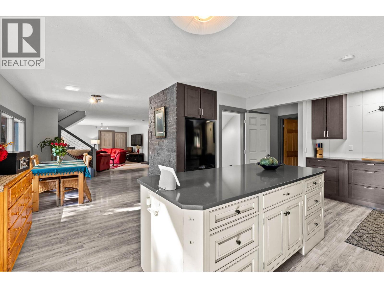 2486 Heffley-Louis Creek Road, Kamloops, British Columbia  V0E 1Z0 - Photo 9 - 10383480