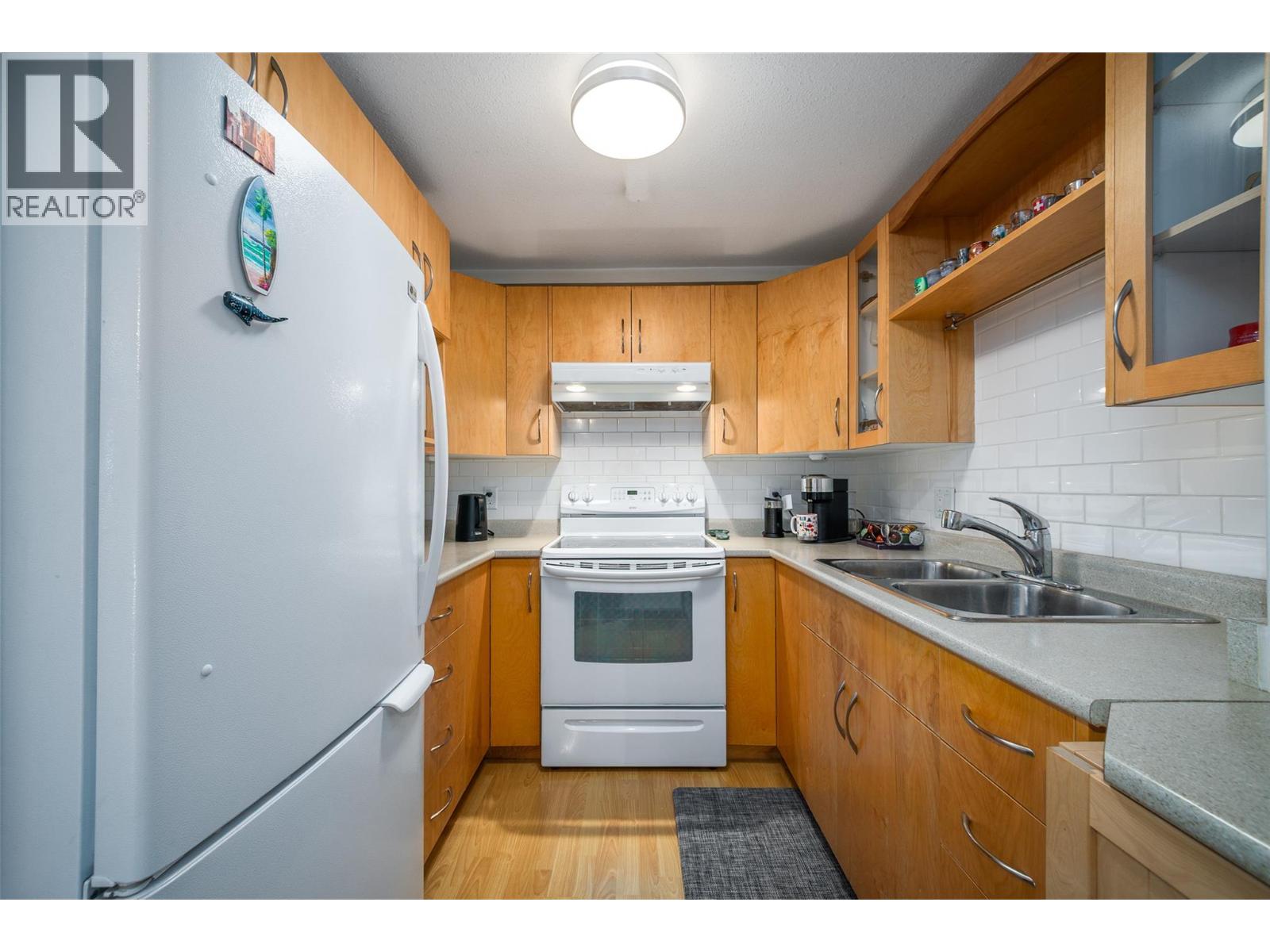 1150 Kelview Street, Kelowna, British Columbia  V1Y 3N8 - Photo 56 - 10383560
