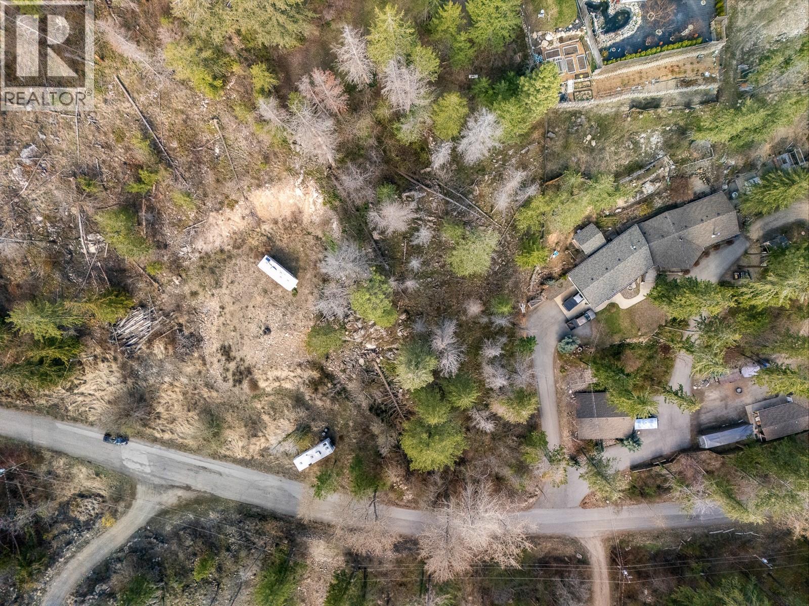 586 Moody Crescent, Vernon, British Columbia  V1H 2C8 - Photo 2 - 10382321