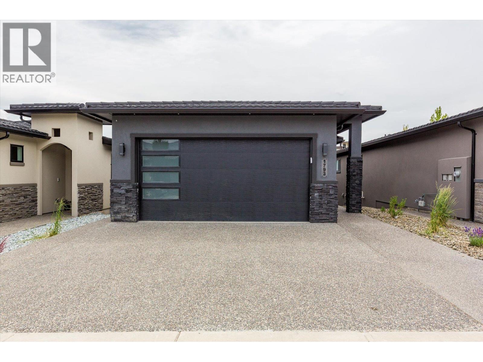 1793 Viewpoint Drive, Westbank, British Columbia  V1Z 4E1 - Photo 2 - 10383579