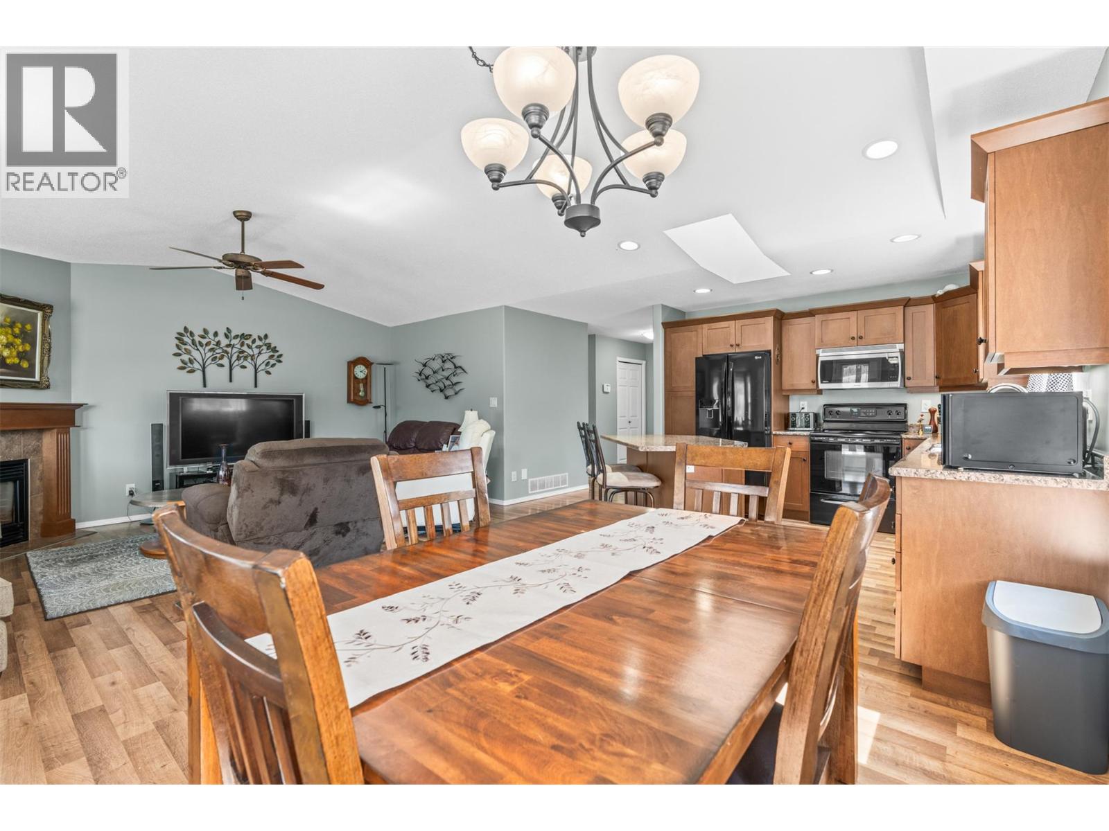 1131 1 Street N, Vernon, British Columbia  V1H 1Z1 - Photo 22 - 10382769