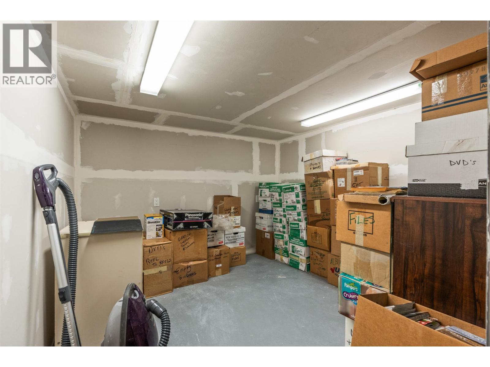 1131 1 Street N, Vernon, British Columbia  V1H 1Z1 - Photo 40 - 10382769