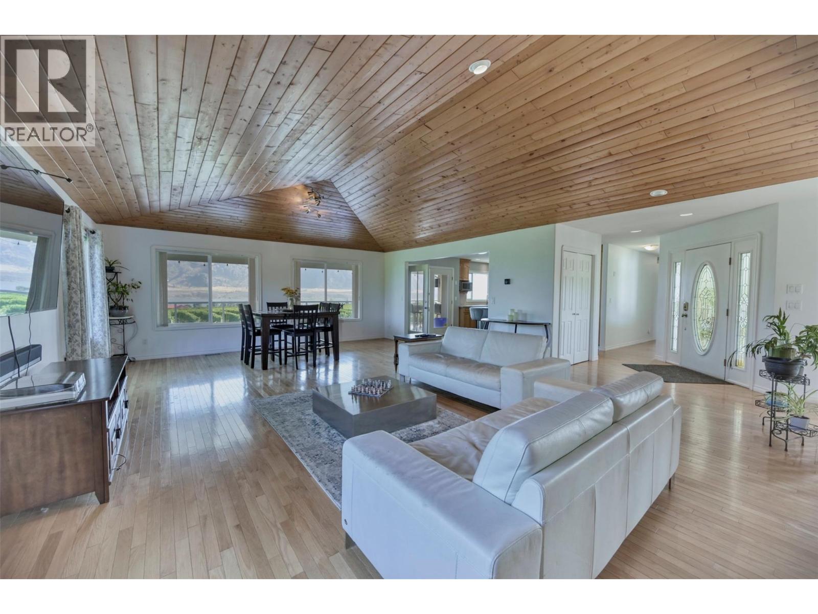 11629 97th Highway, Osoyoos, British Columbia  V0H 1V2 - Photo 19 - 10382692