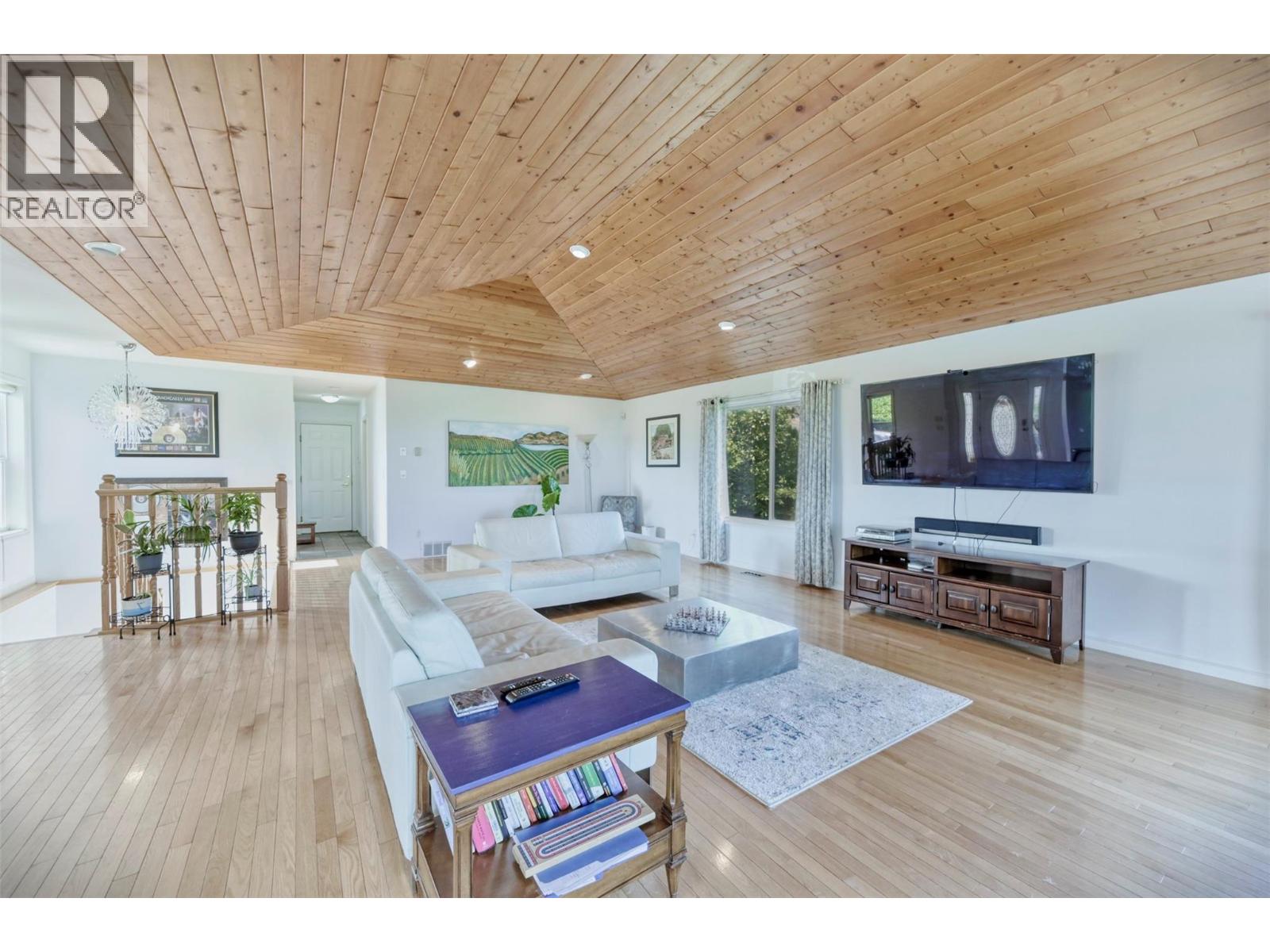 11629 97th Highway, Osoyoos, British Columbia  V0H 1V2 - Photo 20 - 10382692