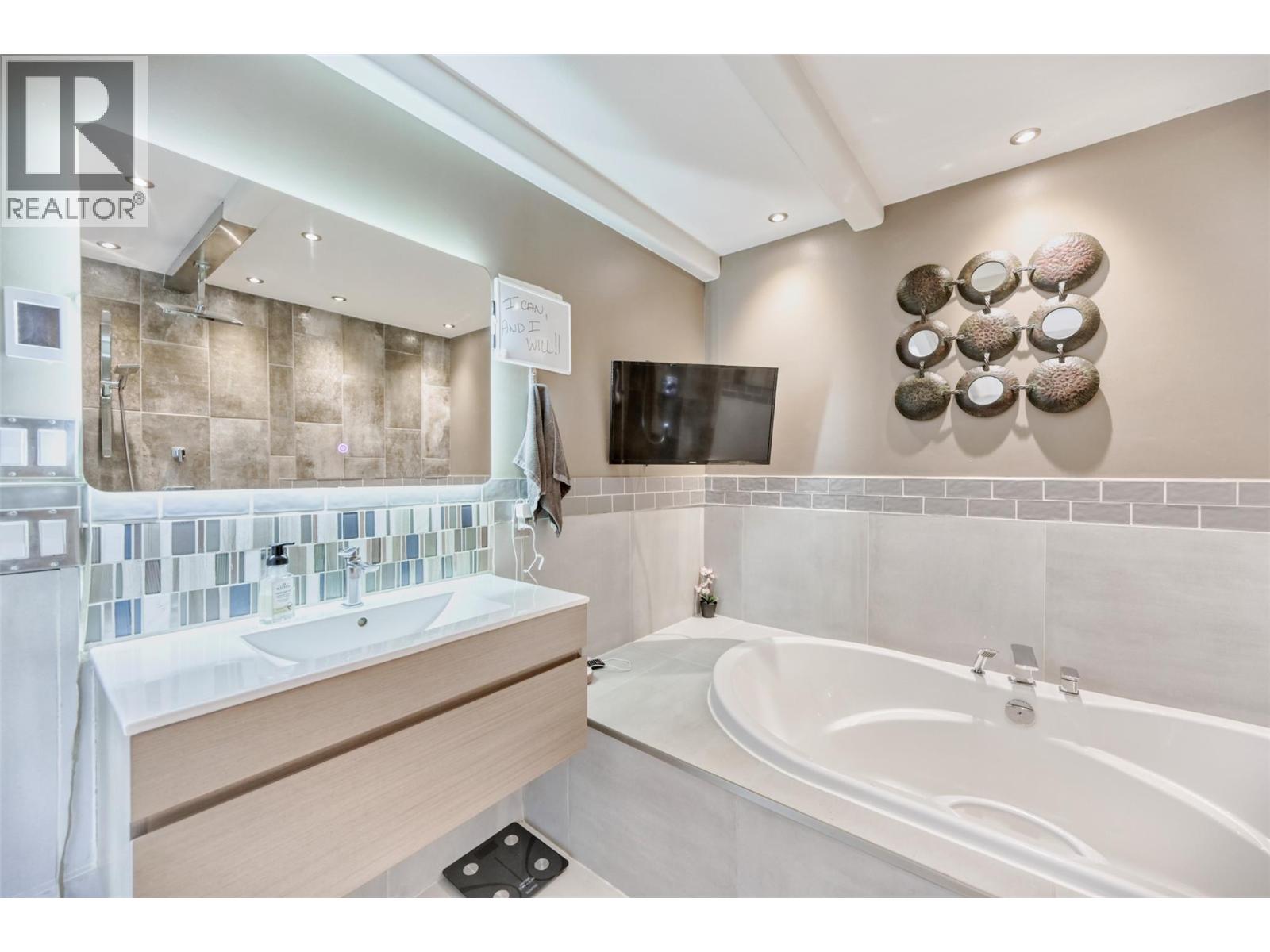 11629 97th Highway, Osoyoos, British Columbia  V0H 1V2 - Photo 26 - 10382692