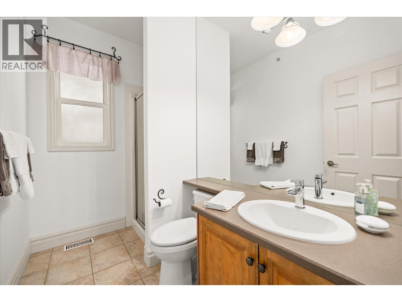 6157 Gillam Crescent, Peachland, British Columbia  V0H 1X4 - Photo 41 - 10383316