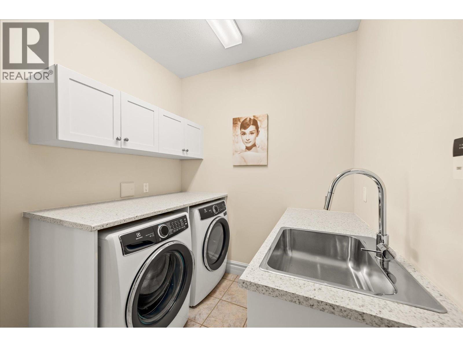 6157 Gillam Crescent, Peachland, British Columbia  V0H 1X4 - Photo 42 - 10383316