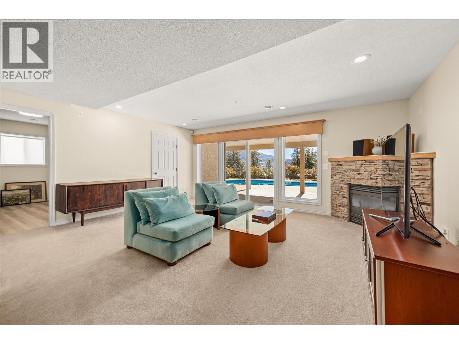 6157 Gillam Crescent, Peachland, British Columbia  V0H 1X4 - Photo 45 - 10383316