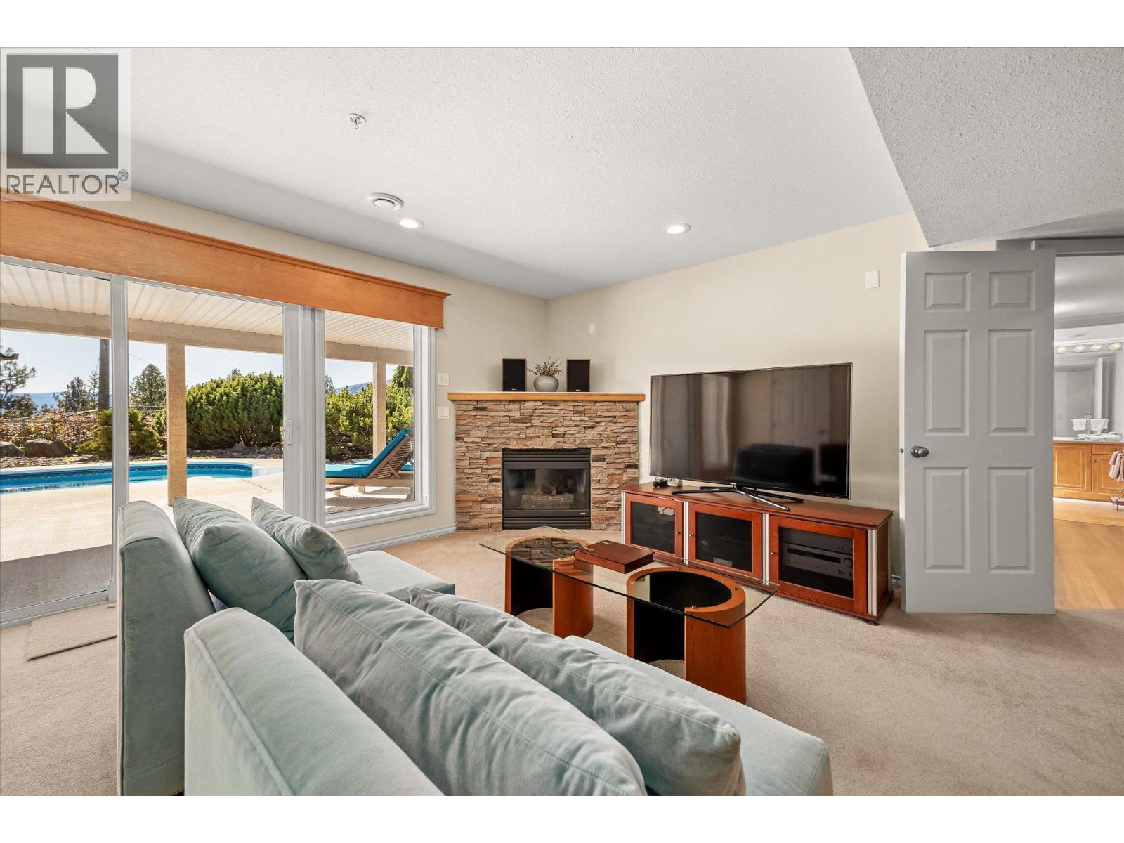 6157 Gillam Crescent, Peachland, British Columbia  V0H 1X4 - Photo 46 - 10383316