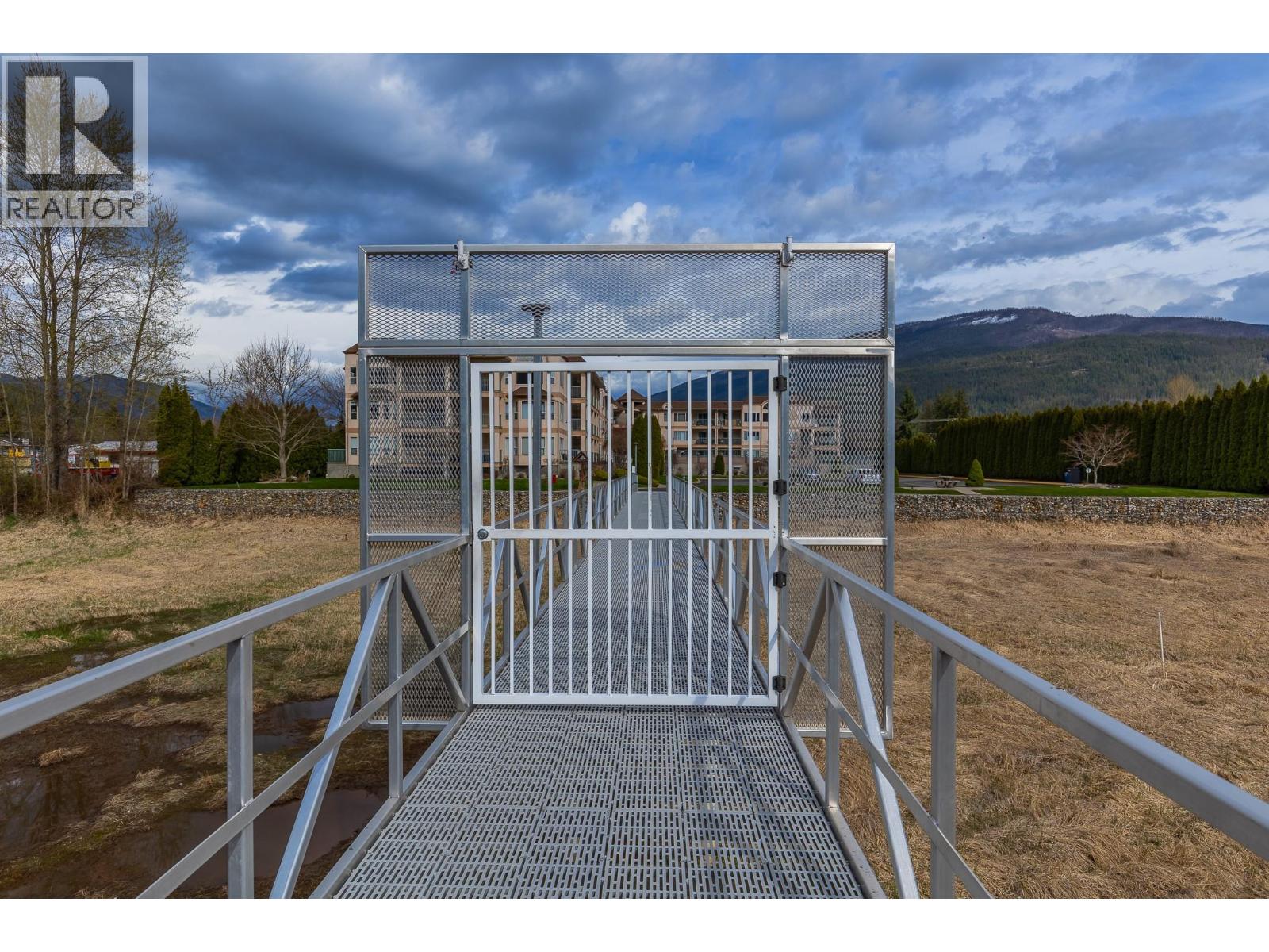 1002 Riverside Avenue Unit# 304, Sicamous, British Columbia  V0E 2V1 - Photo 27 - 10383527