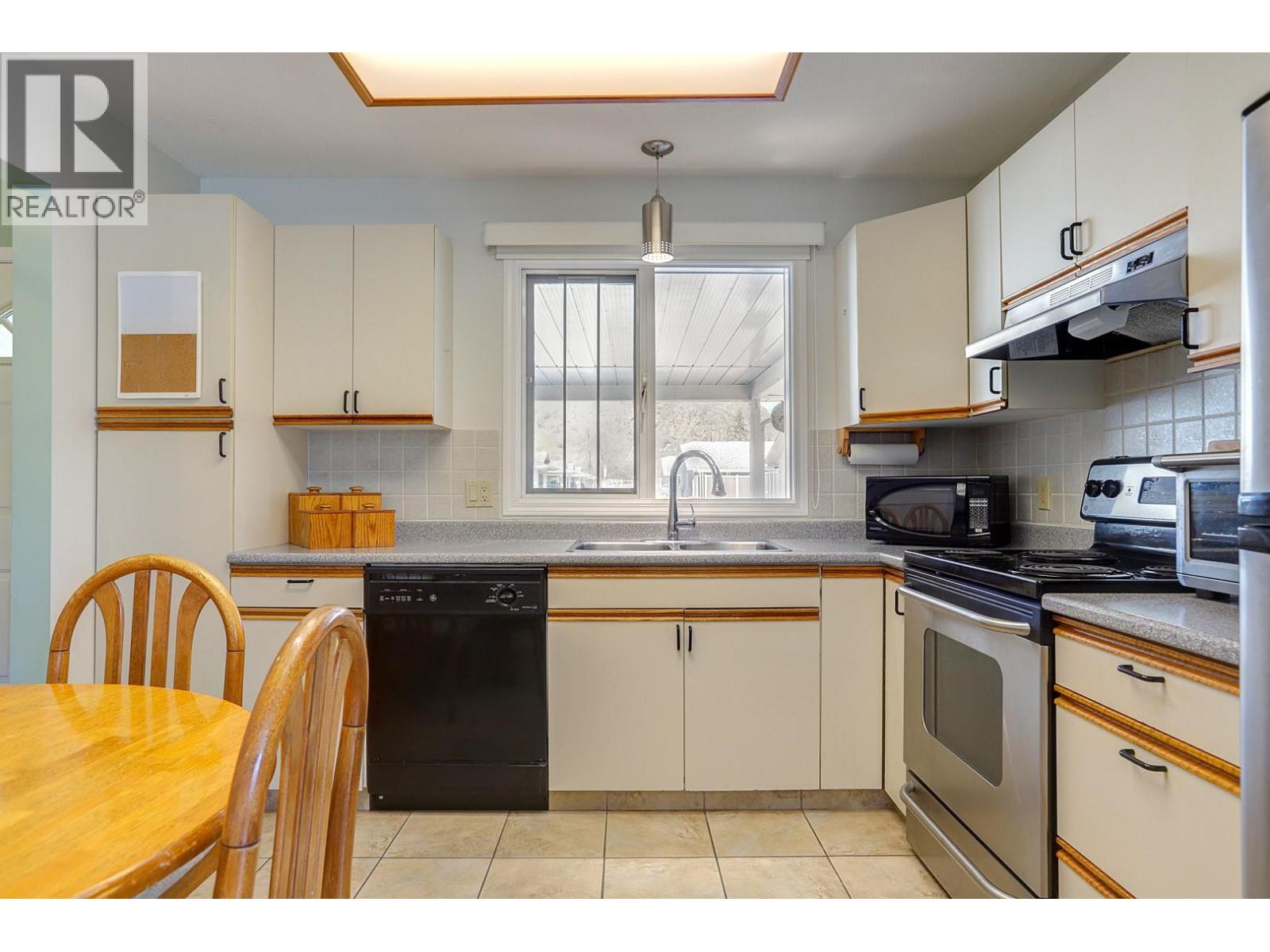 3900 27 Avenue Unit# 35, Vernon, British Columbia  V1T 9E6 - Photo 13 - 10382984