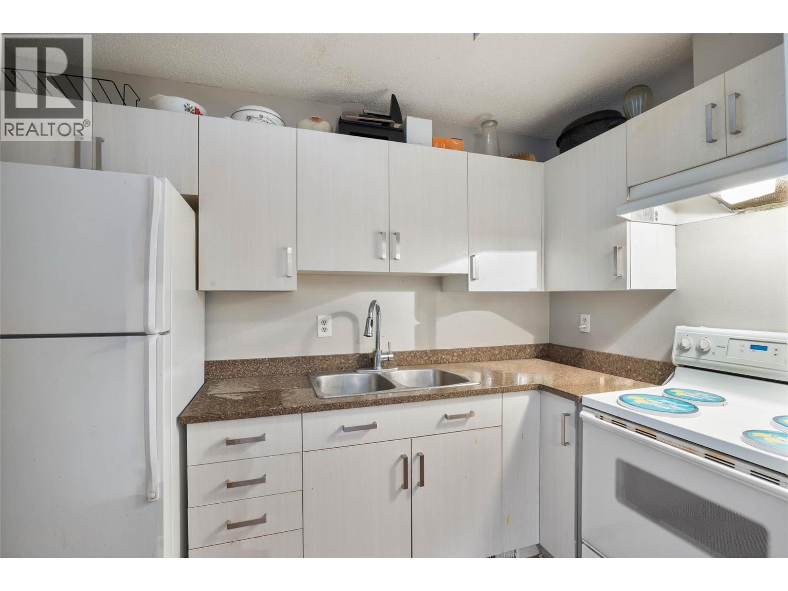 1221 Hugh Allan Drive Unit# 9, Kamloops, British Columbia  V1S 1M7 - Photo 8 - 10382888