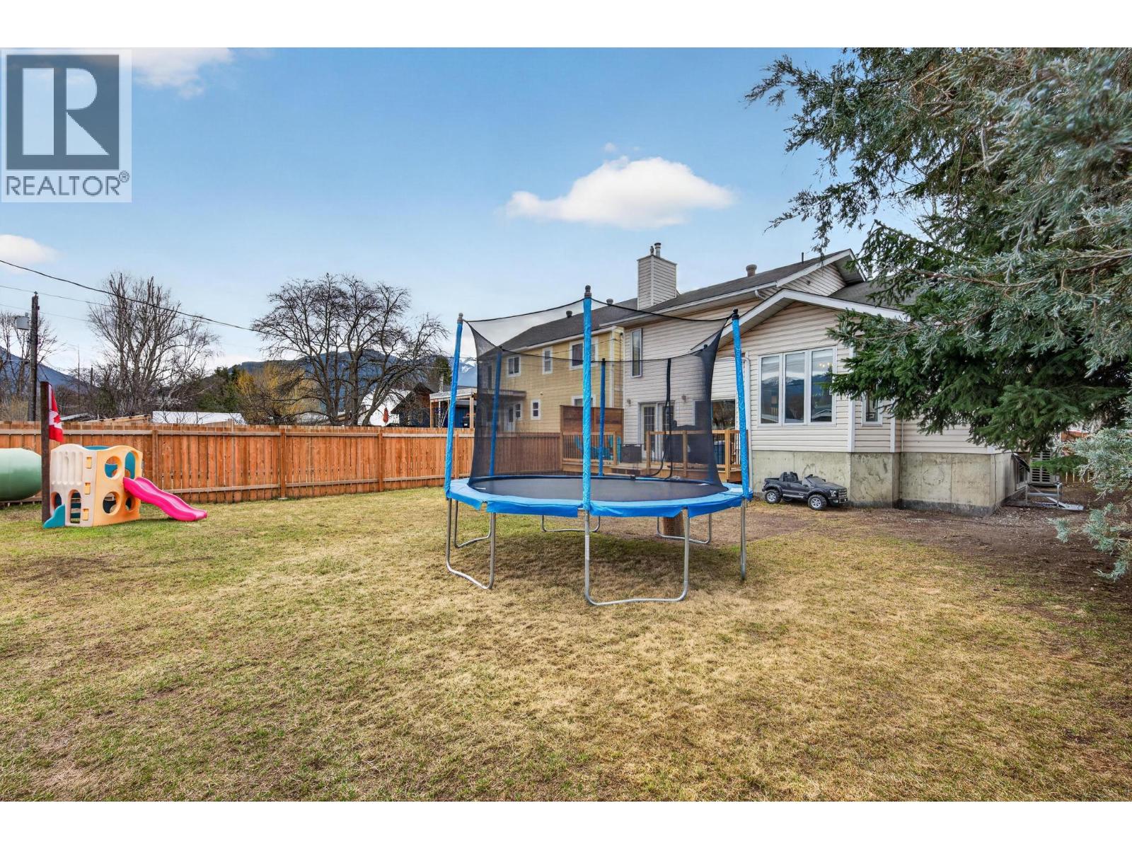 511 10th  S Street, Golden, British Columbia  V0A 1H0 - Photo 74 - 10383609