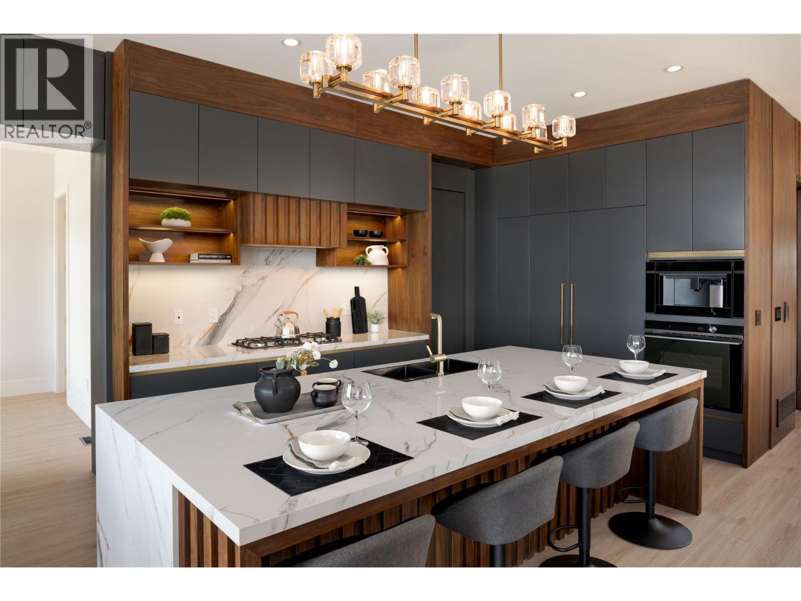 1016 Emslie Street, Kelowna, British Columbia  V1W 0C3 - Photo 14 - 10383477