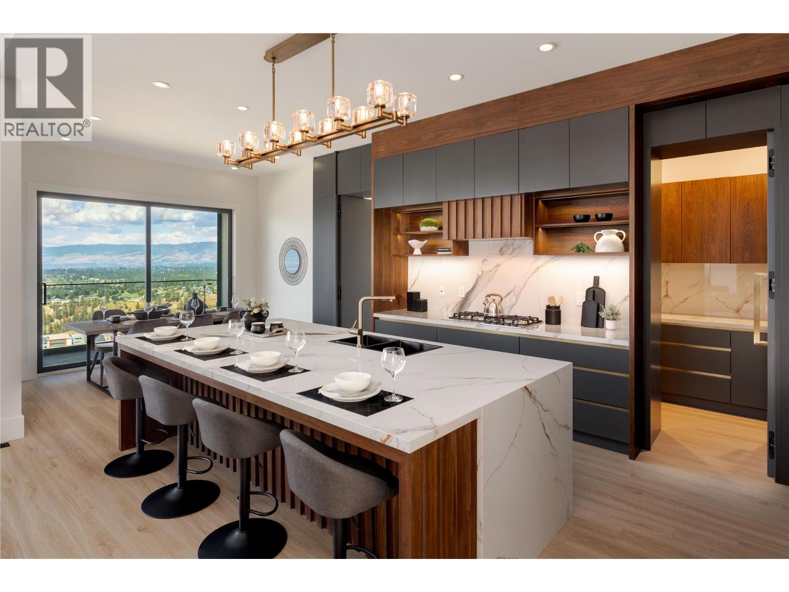 1016 Emslie Street, Kelowna, British Columbia  V1W 0C3 - Photo 15 - 10383477