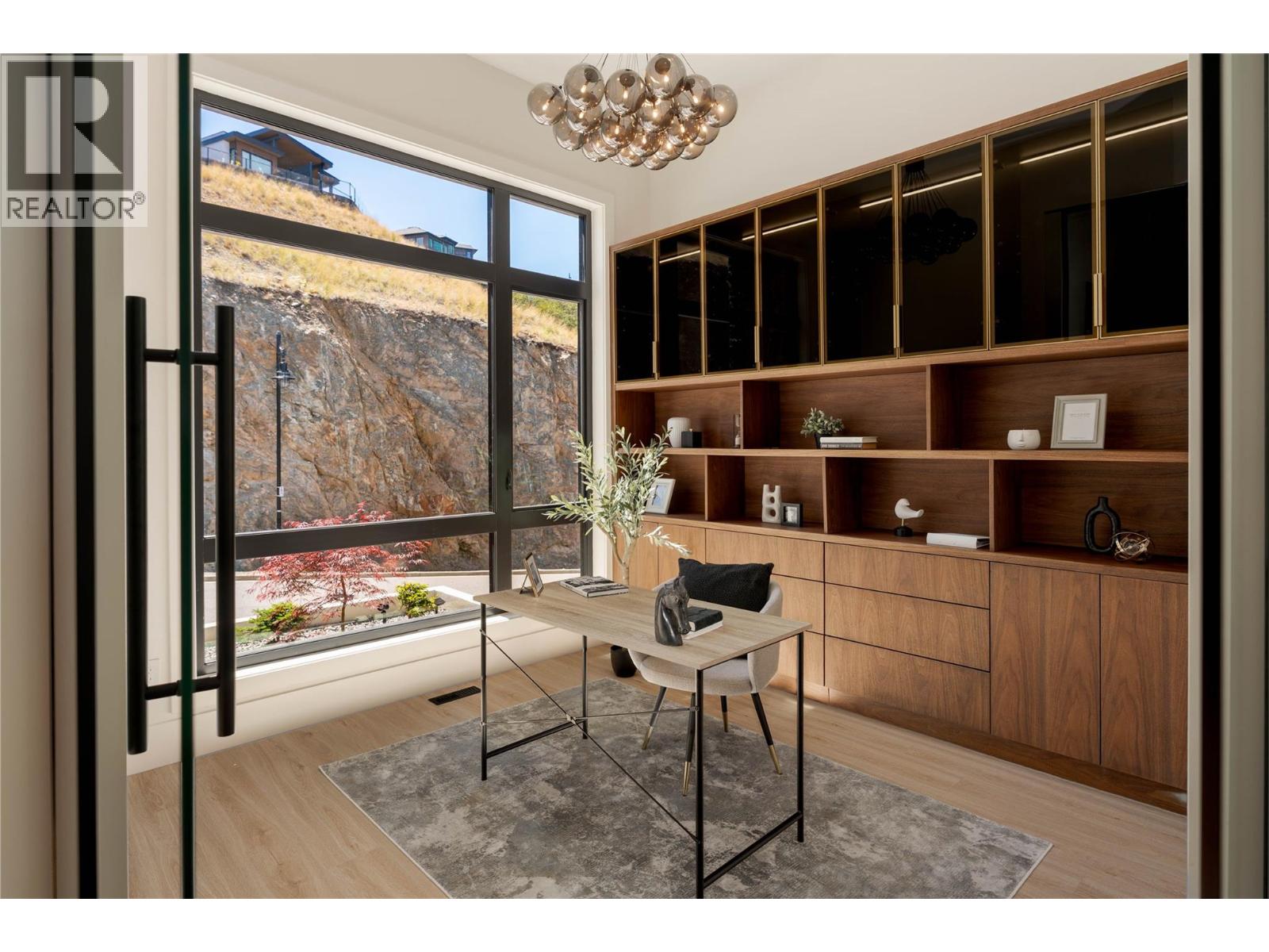 1016 Emslie Street, Kelowna, British Columbia  V1W 0C3 - Photo 25 - 10383477