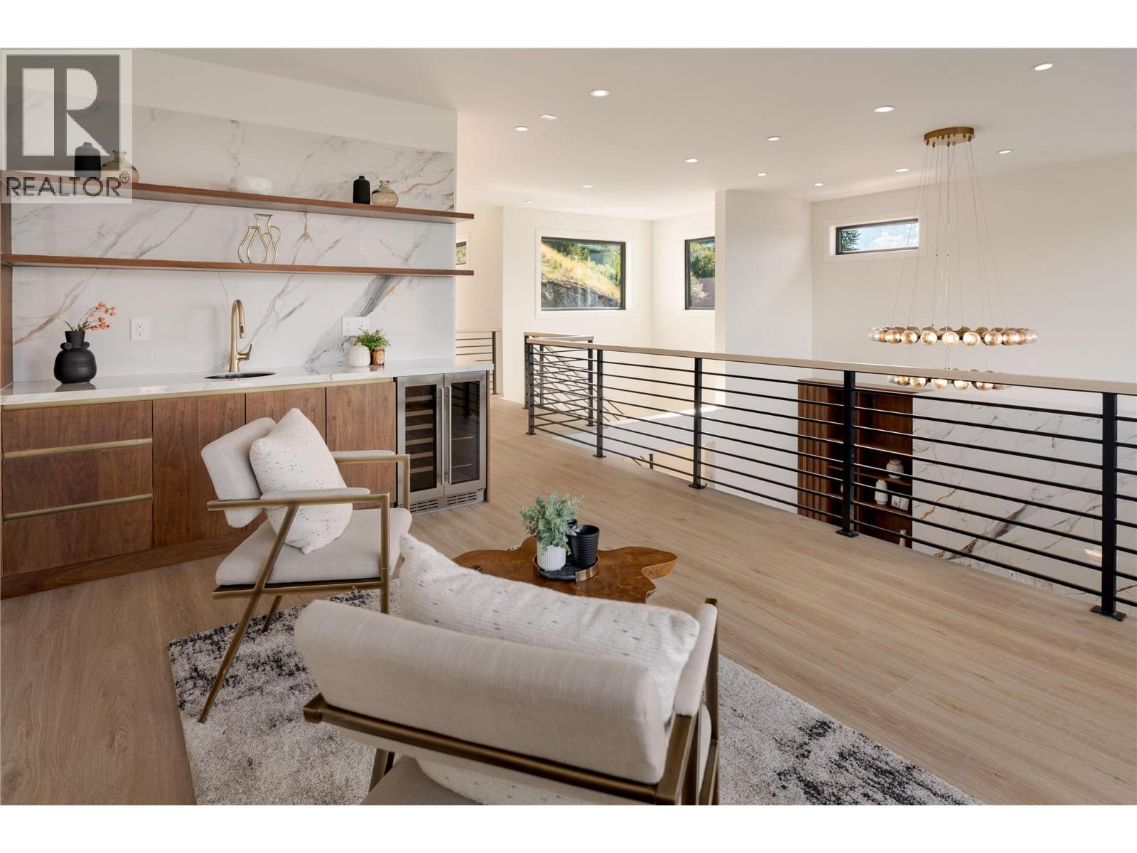 1016 Emslie Street, Kelowna, British Columbia  V1W 0C3 - Photo 28 - 10383477