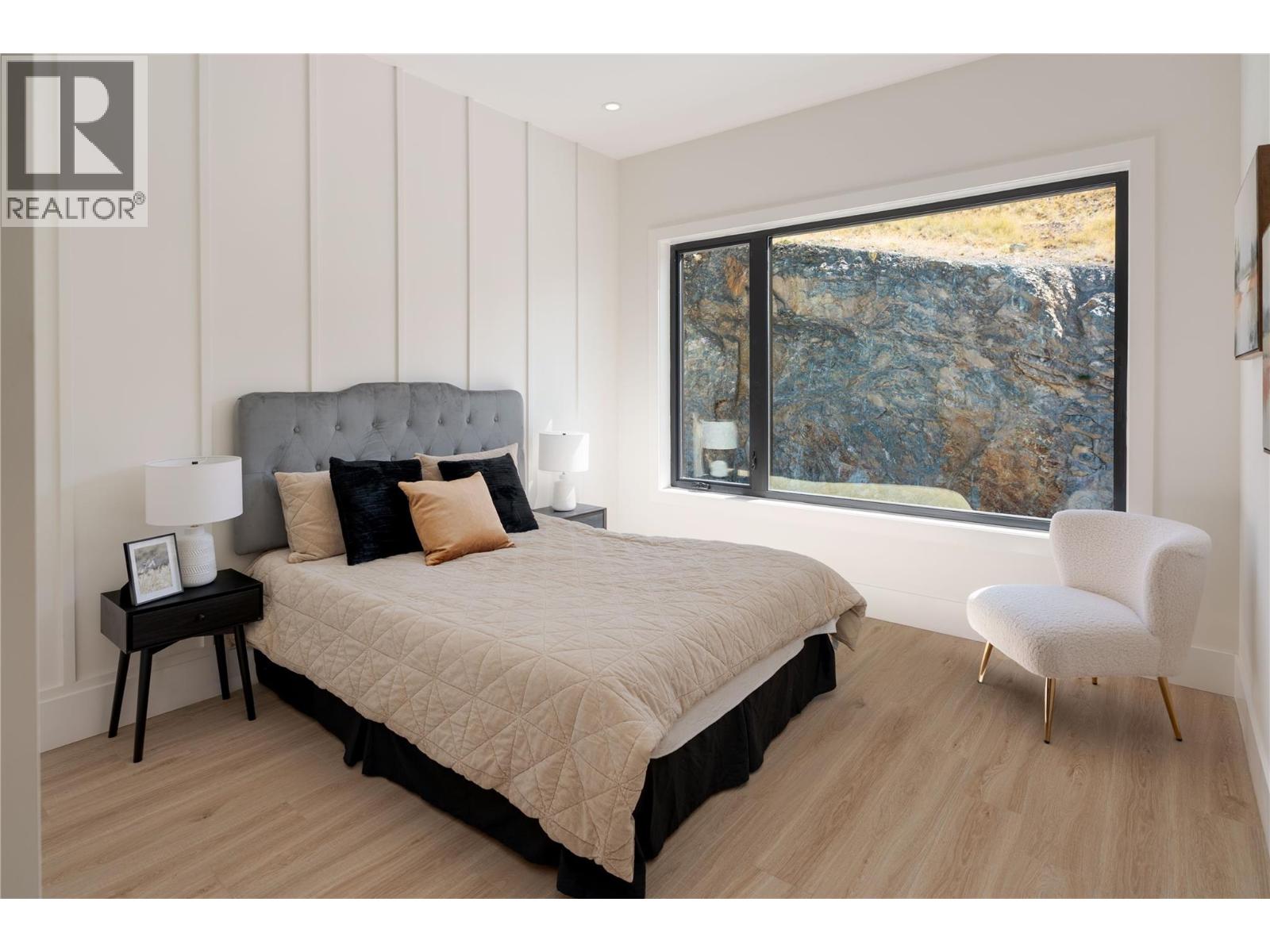 1016 Emslie Street, Kelowna, British Columbia  V1W 0C3 - Photo 41 - 10383477