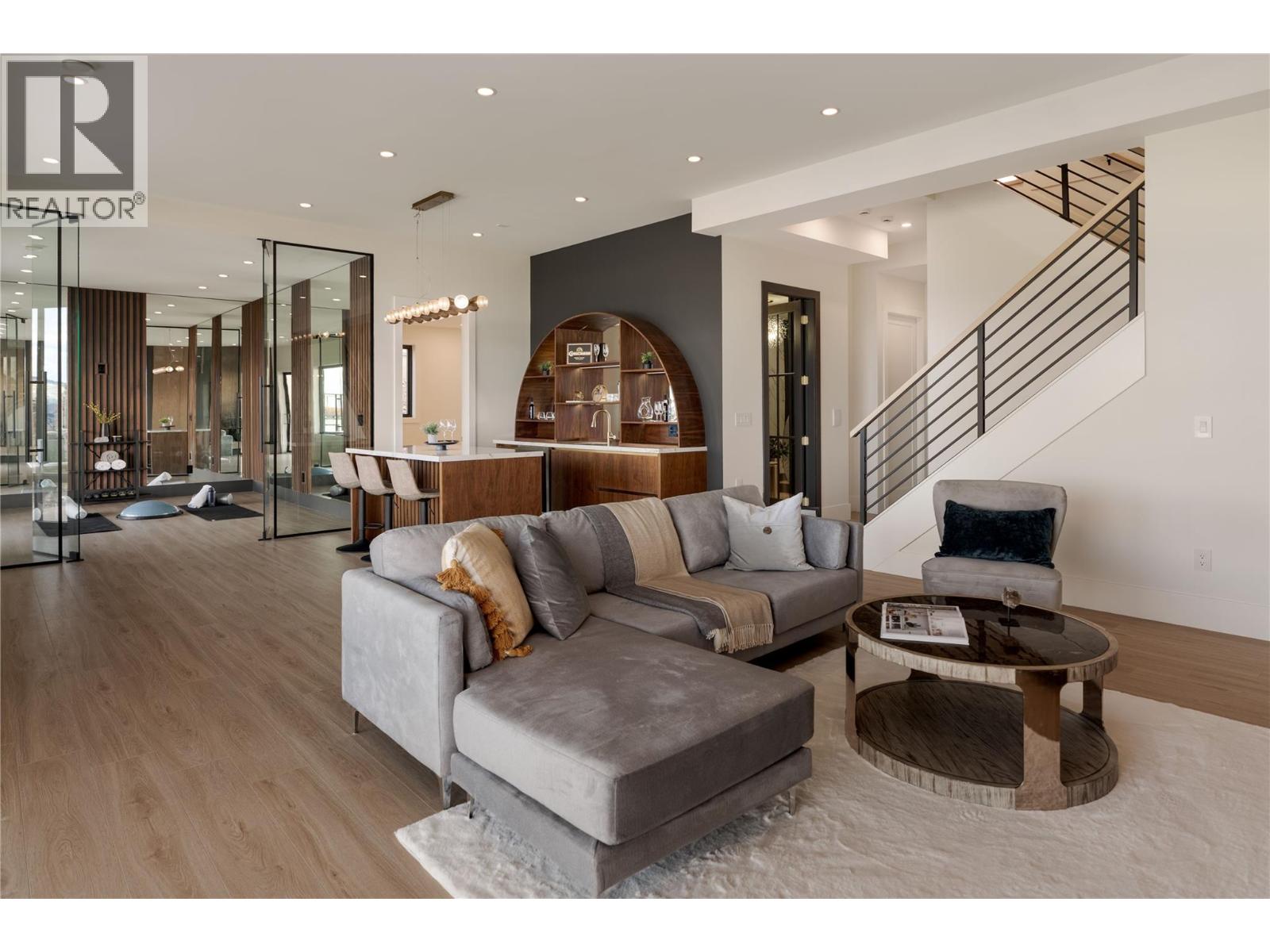 1016 Emslie Street, Kelowna, British Columbia  V1W 0C3 - Photo 45 - 10383477